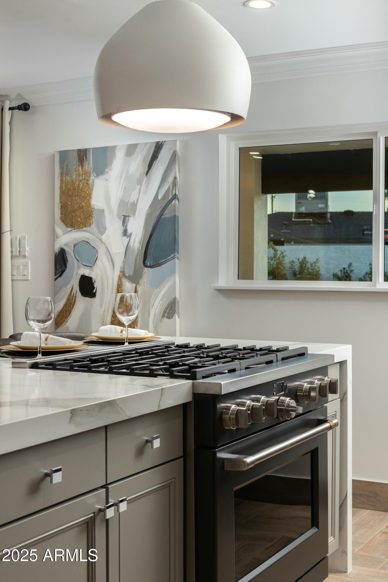 8233 E HUBBELL Street