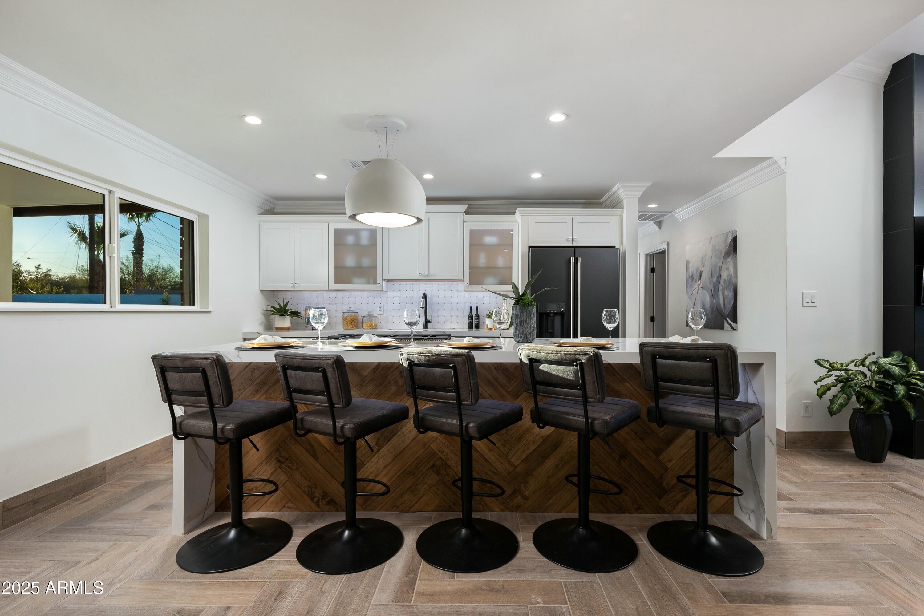 8233 E HUBBELL Street