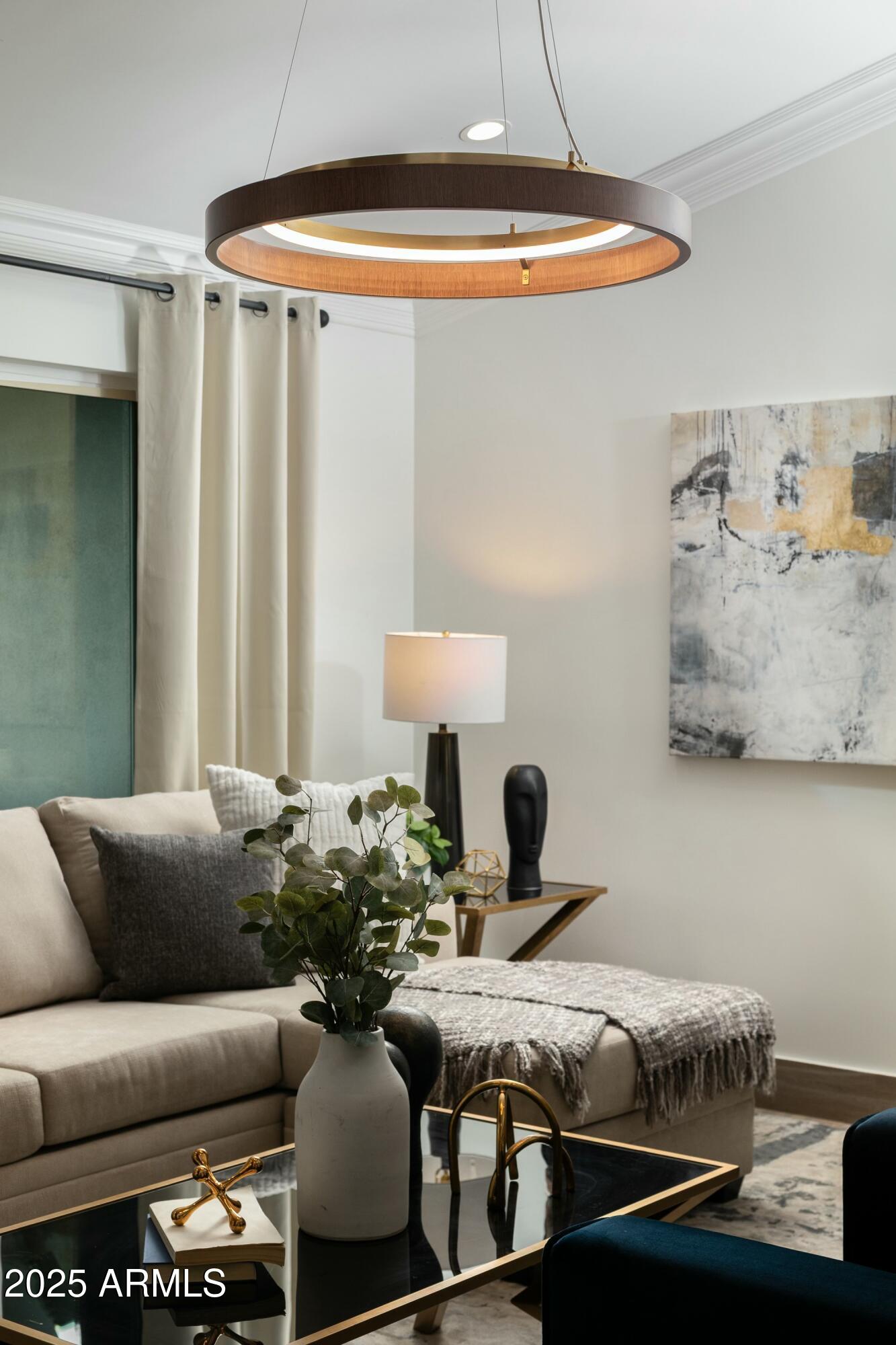 8233 E HUBBELL Street