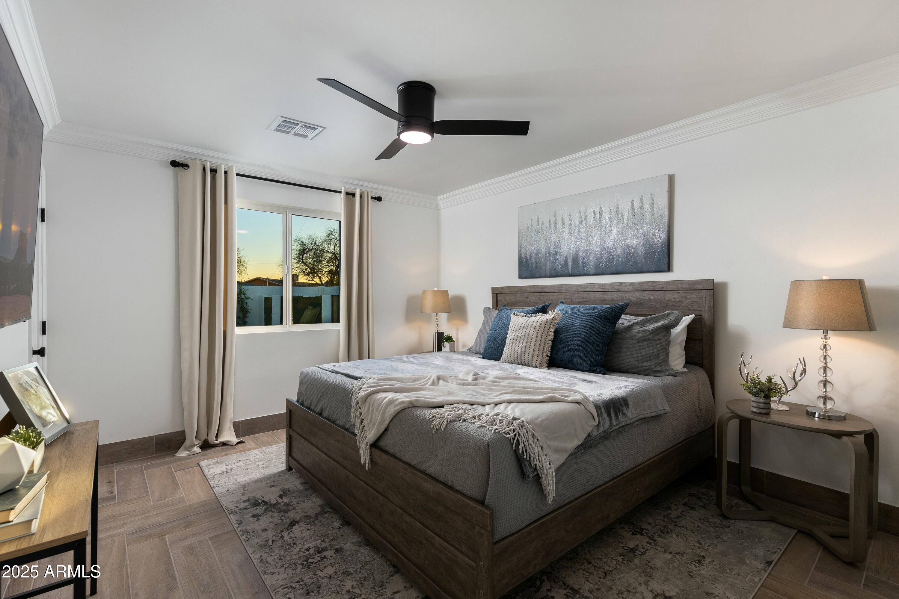 8233 E HUBBELL Street