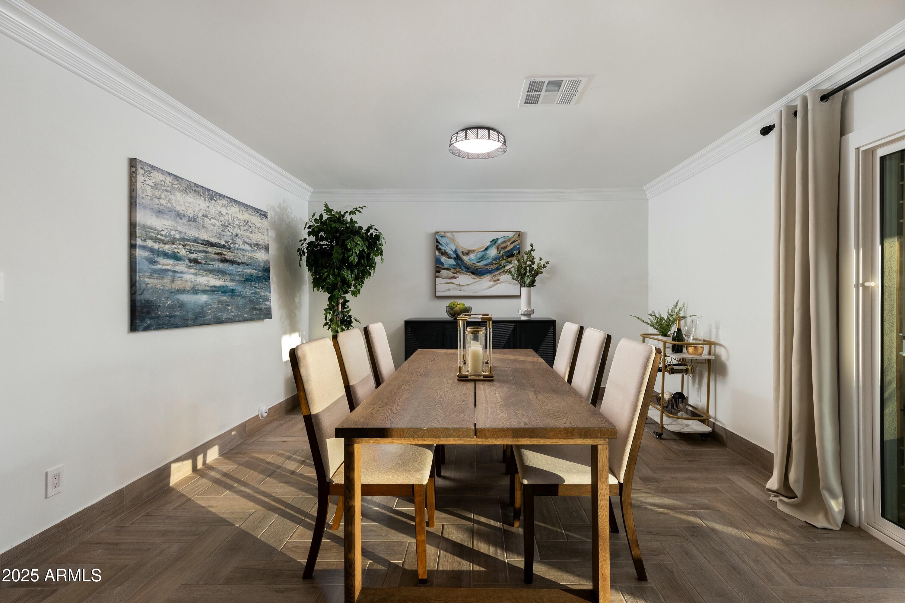 8233 E HUBBELL Street