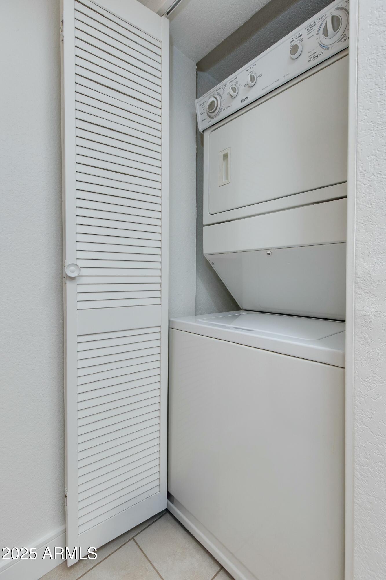 10444 N 69TH Street, 224