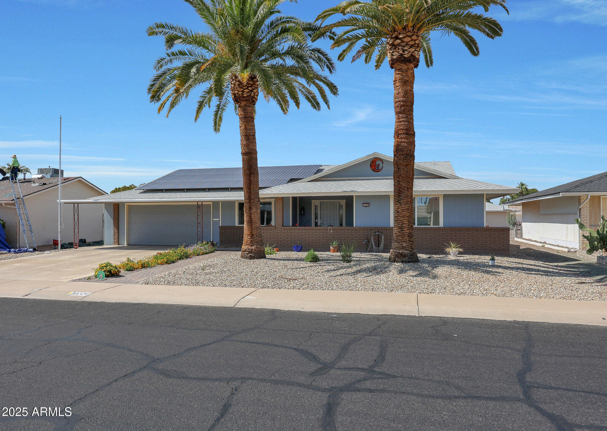 10204 W MISSION Lane