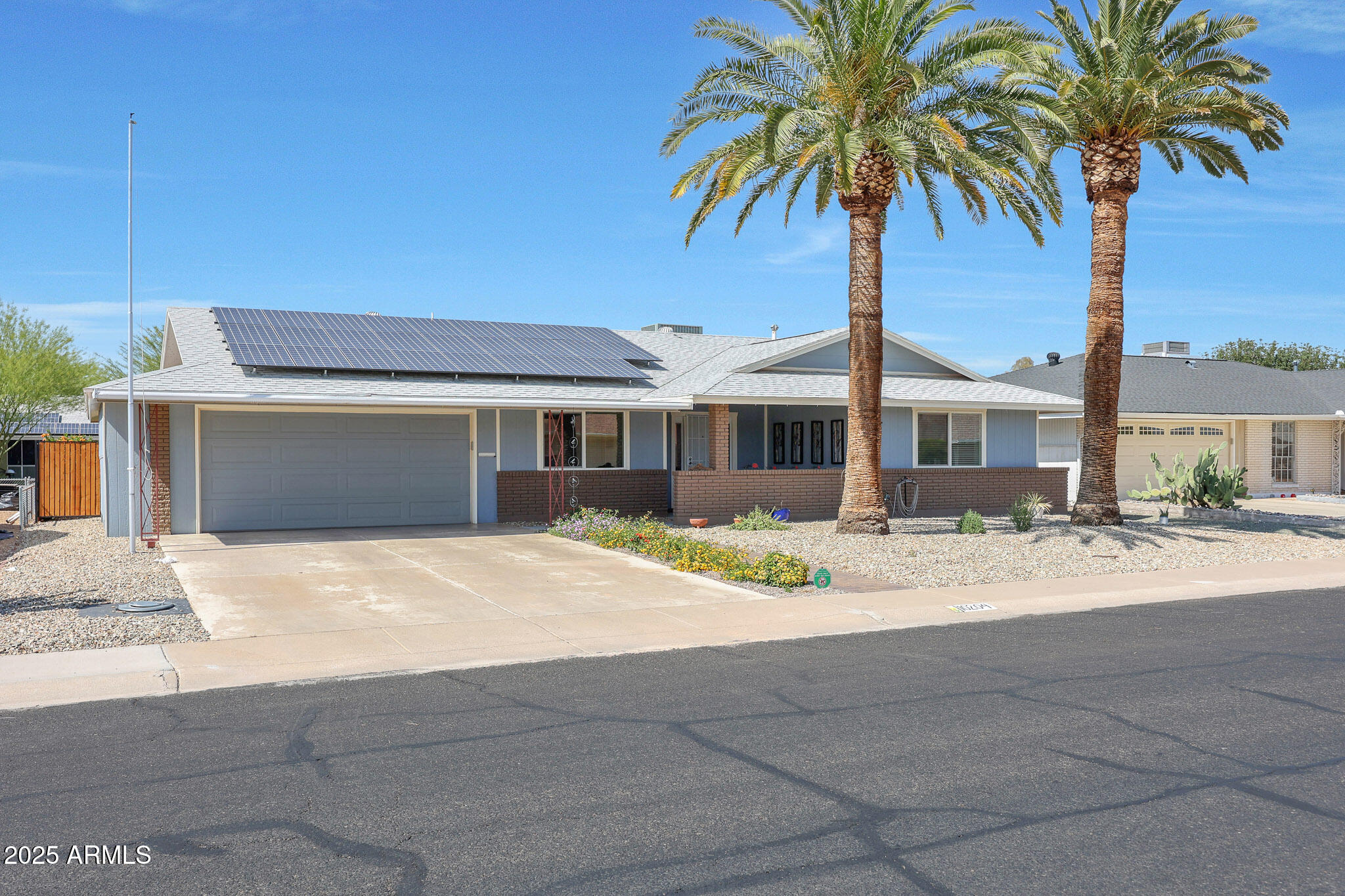 10204 W MISSION Lane