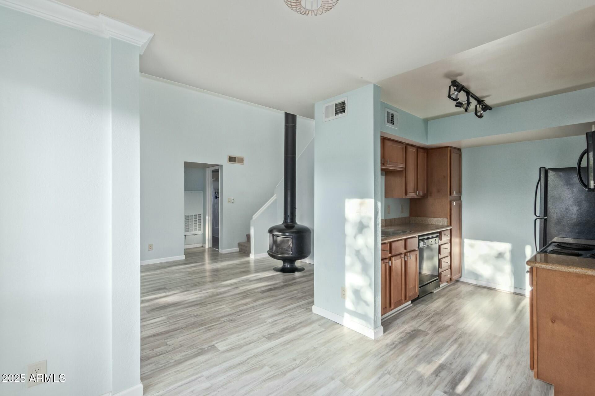 3500 N HAYDEN Road, 1712