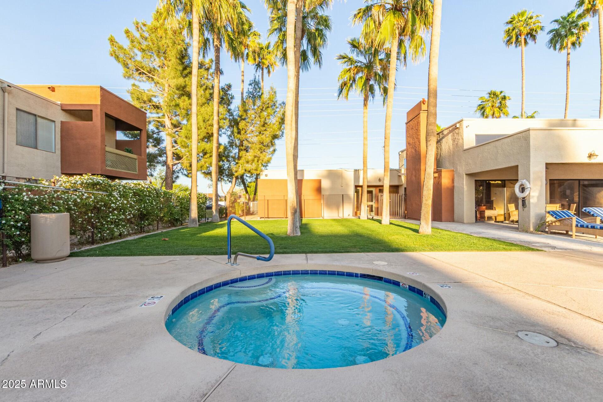 3500 N HAYDEN Road, 1712