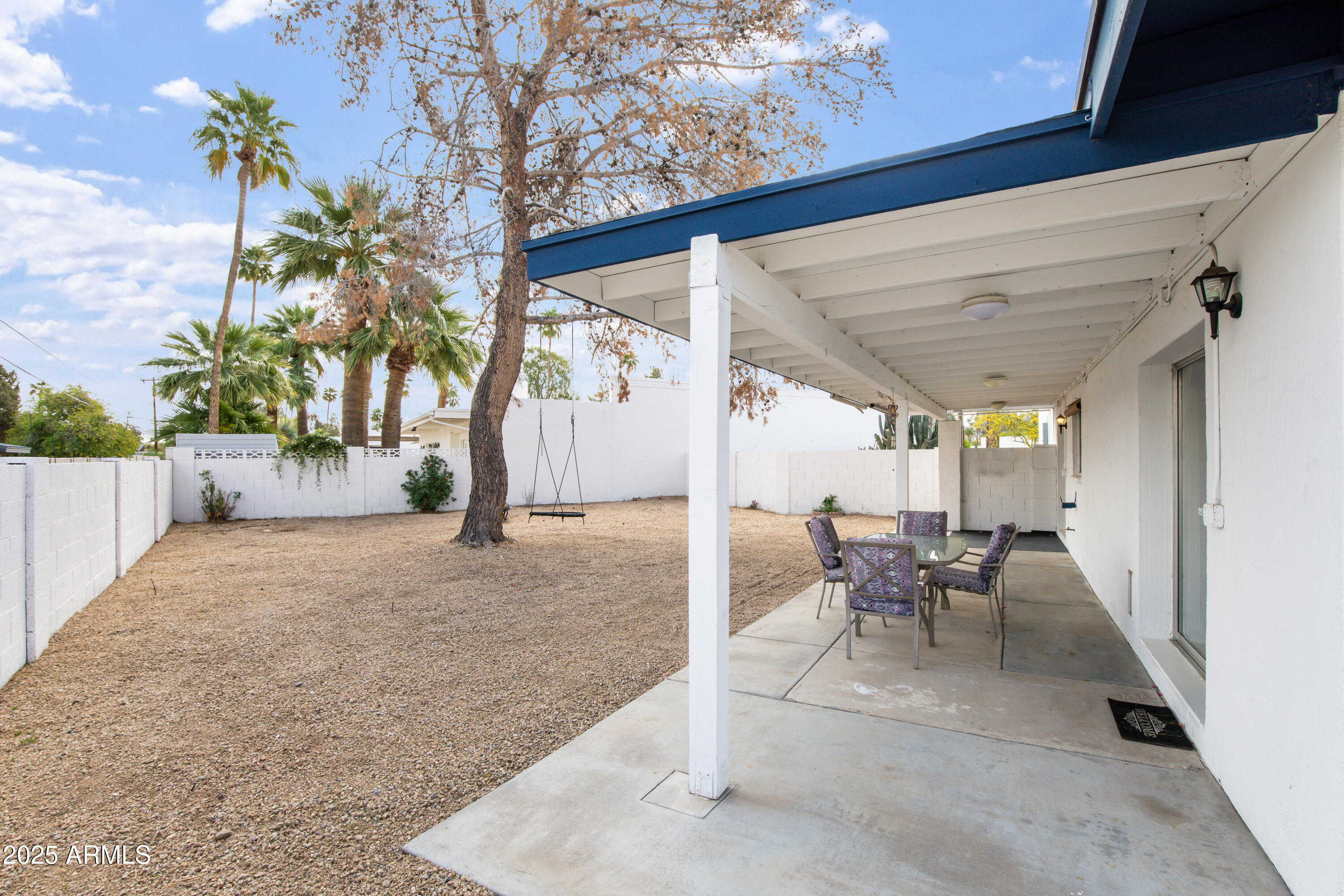 6 E PIPING ROCK Road