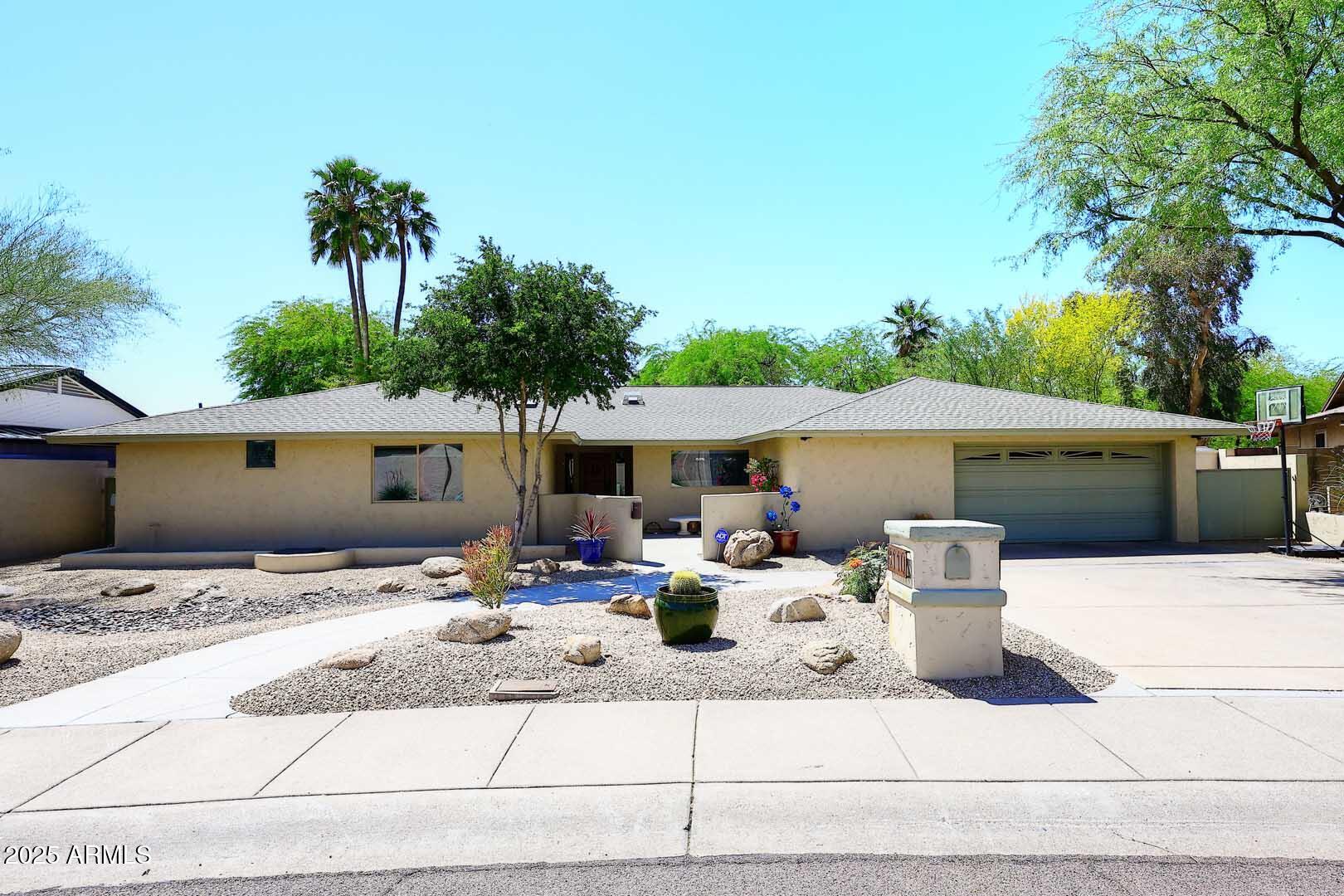 8110 N 18TH Place