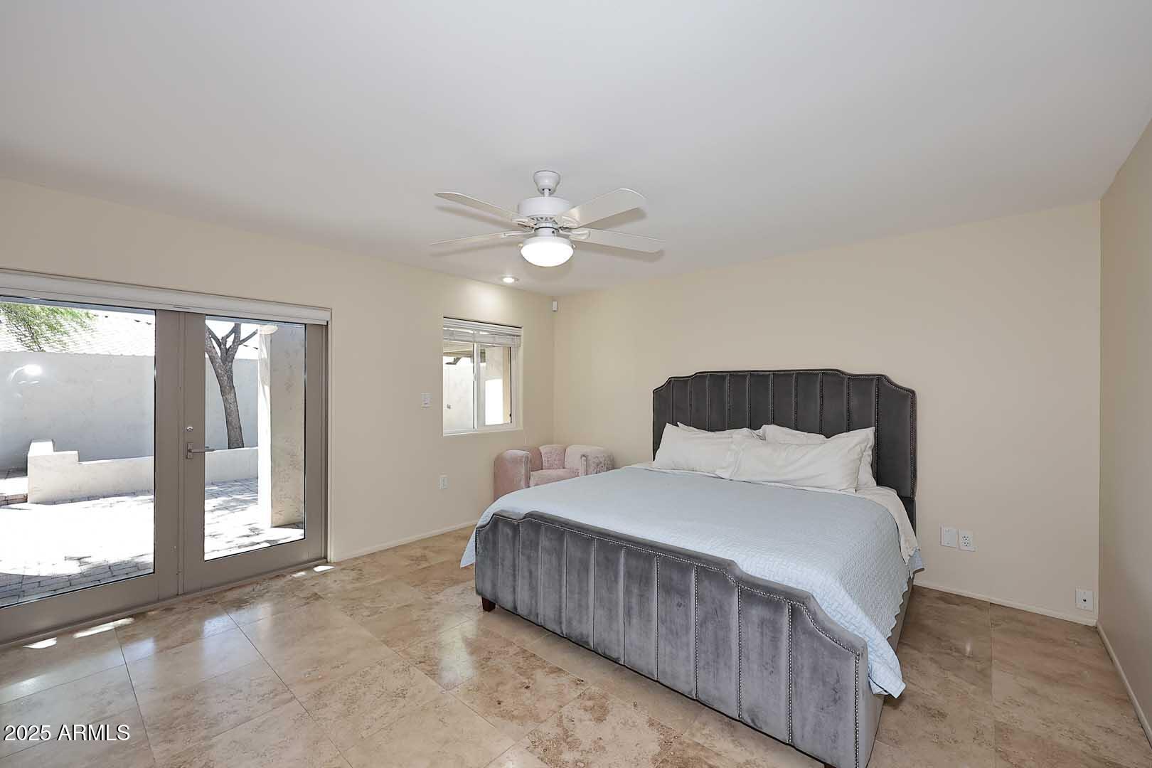 8110 N 18TH Place