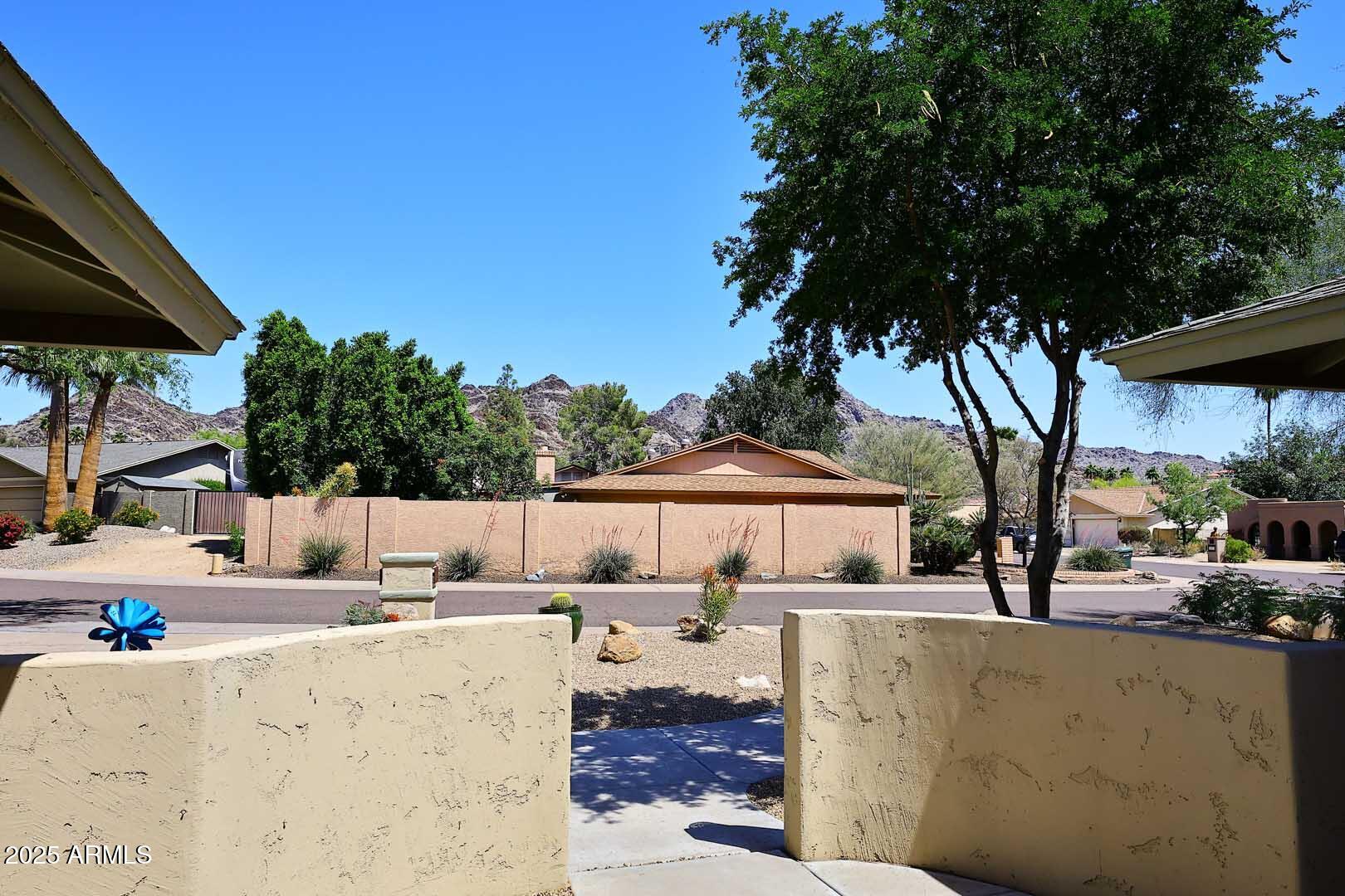 8110 N 18TH Place