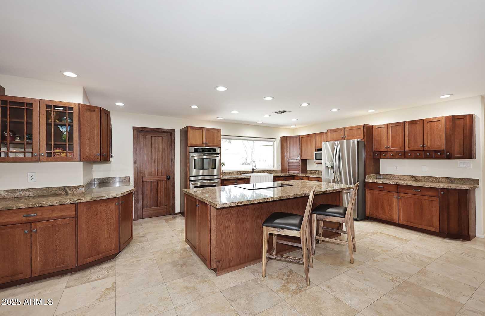 8110 N 18TH Place