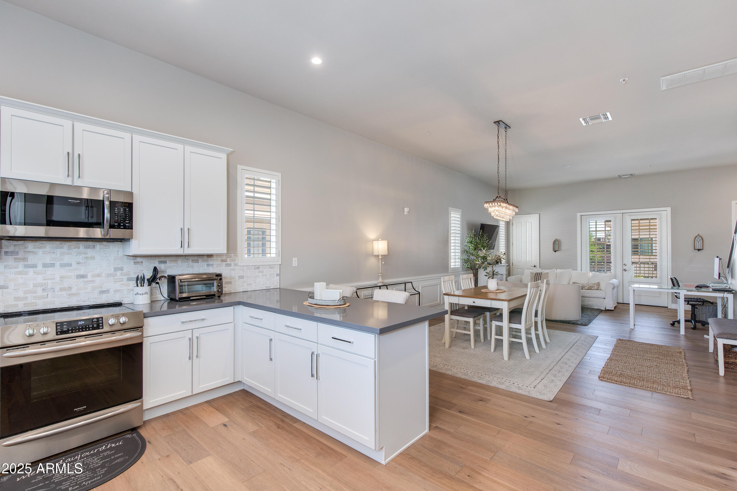 4438 N 27TH Street, 27