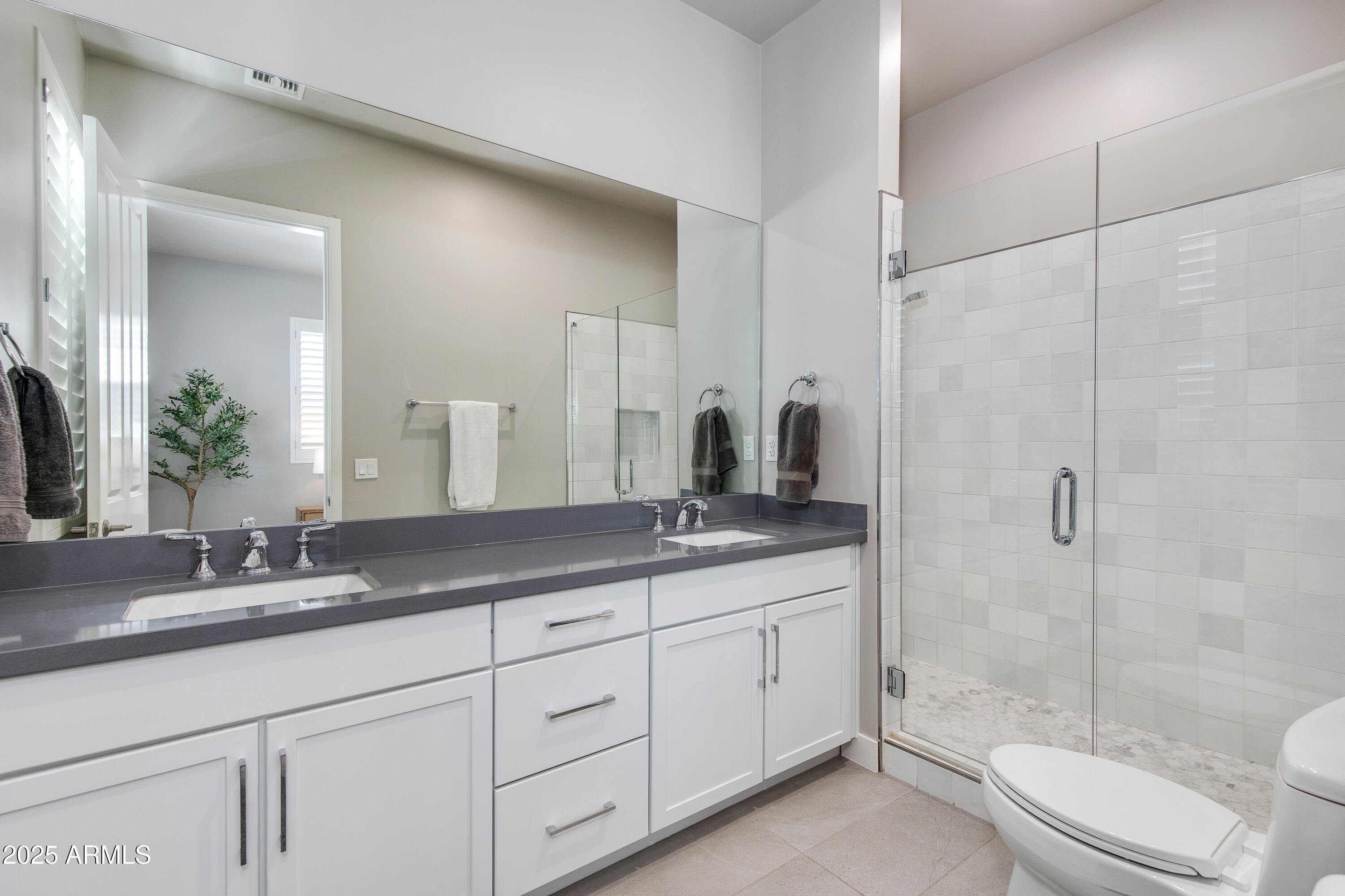 4438 N 27TH Street, 27