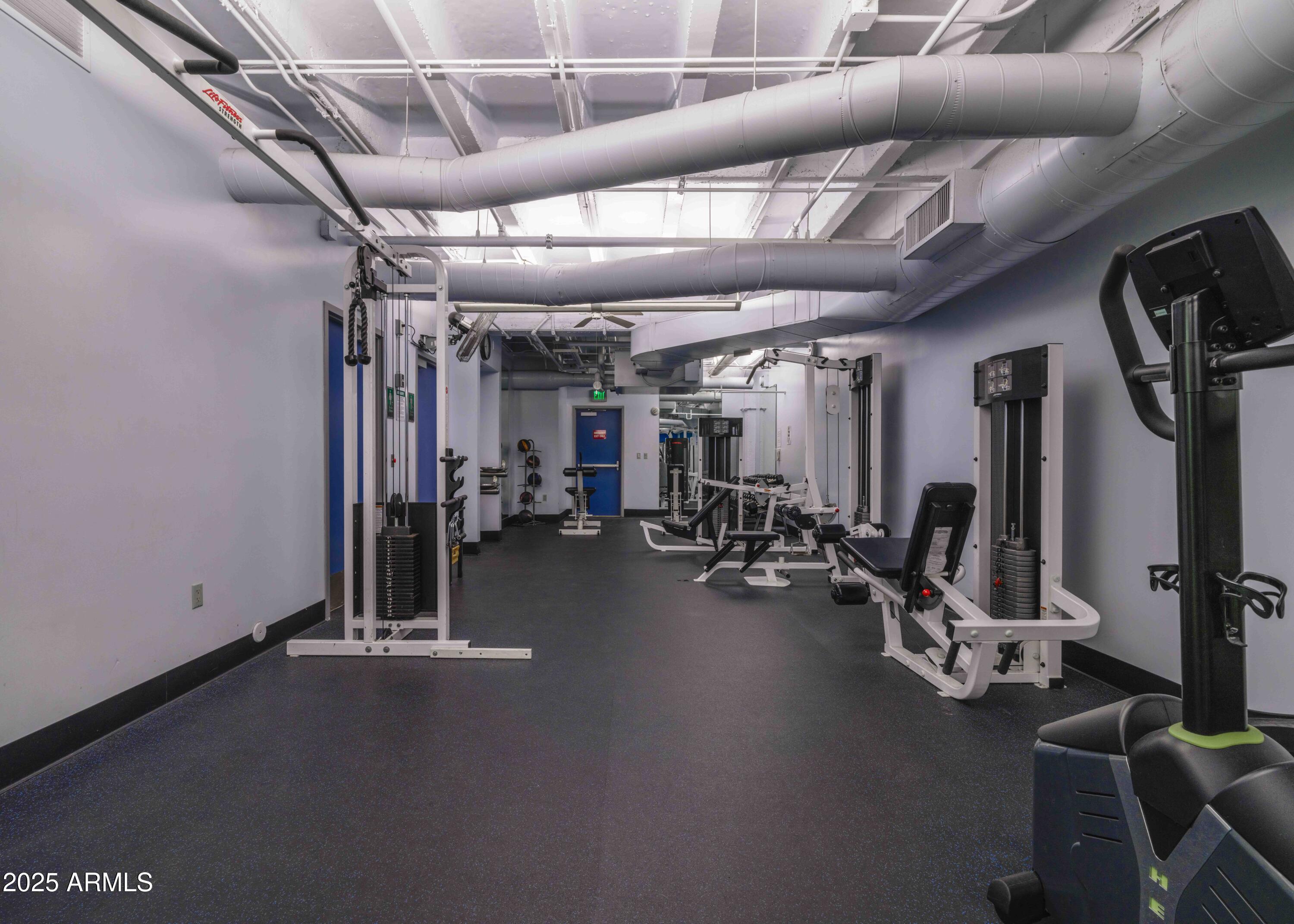 114 W ADAMS Street 907
