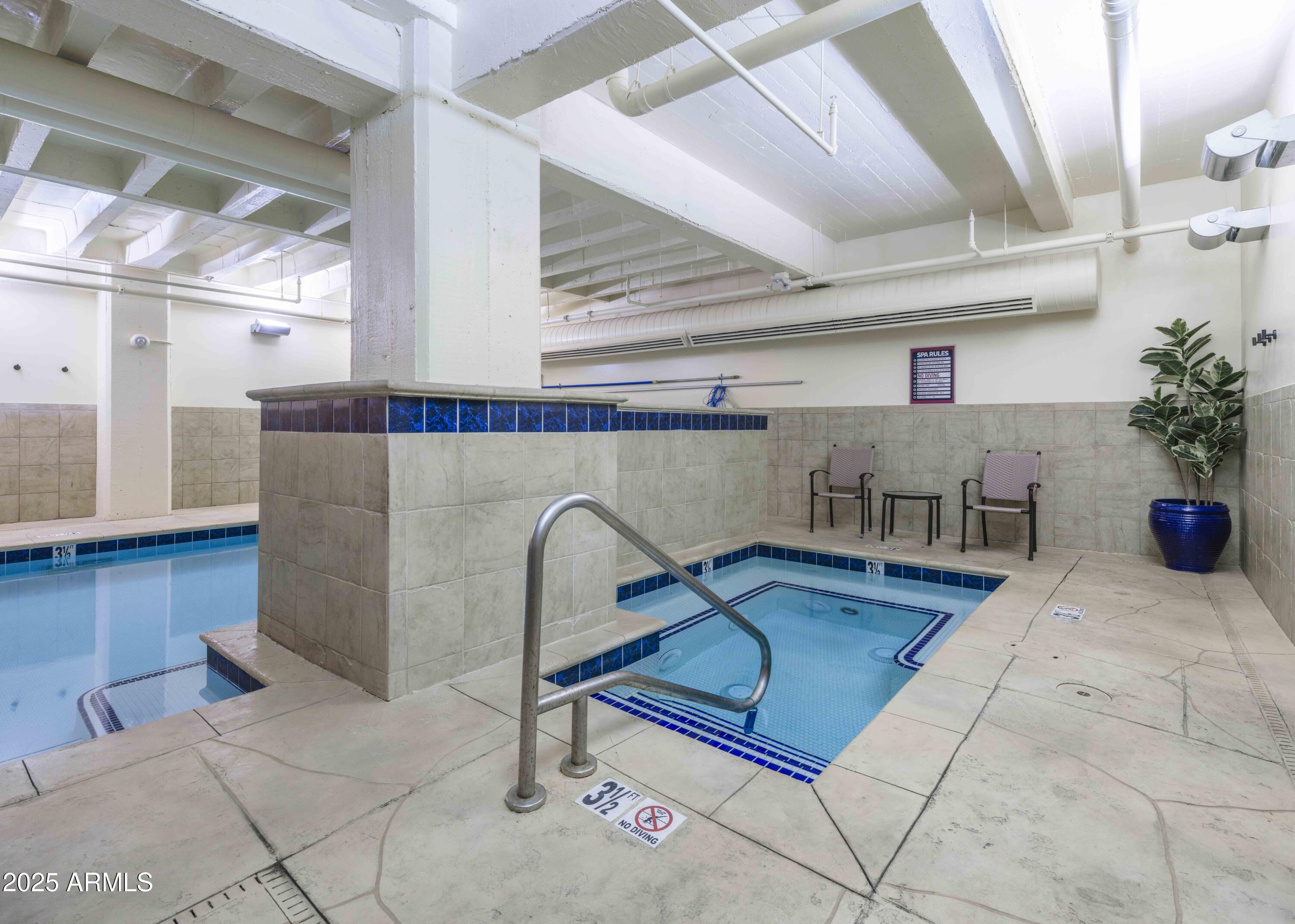 114 W ADAMS Street 907