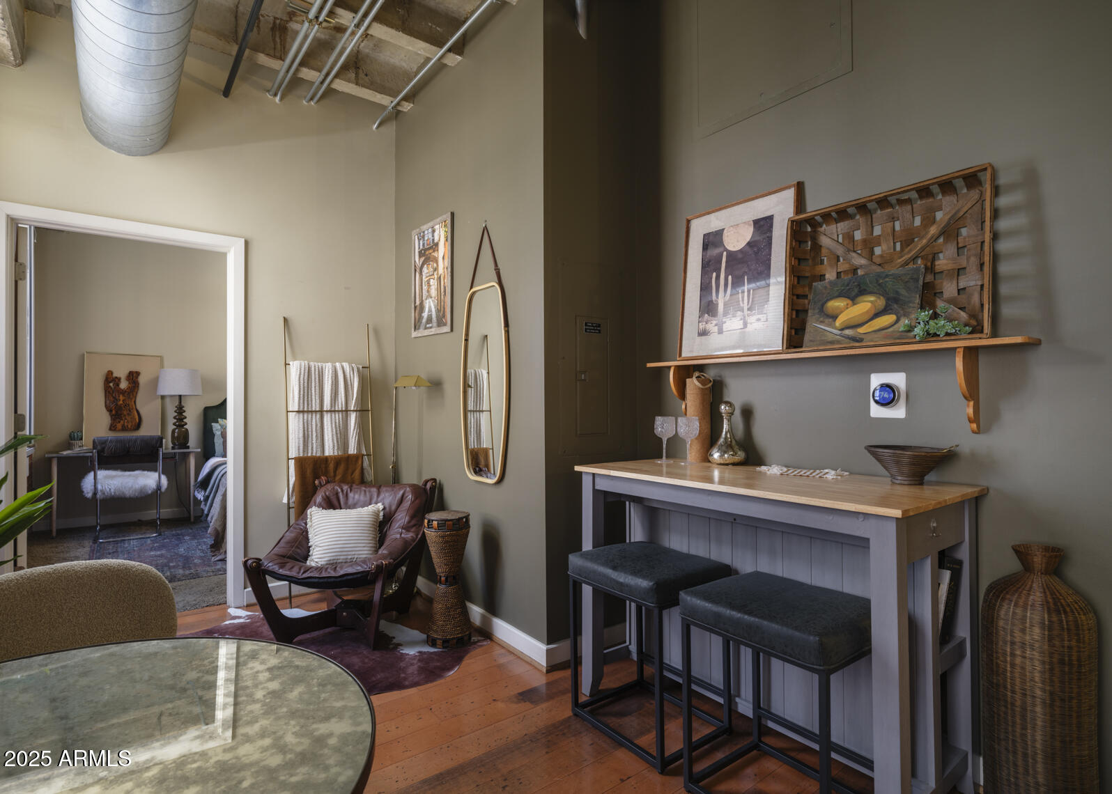 114 W ADAMS Street 907