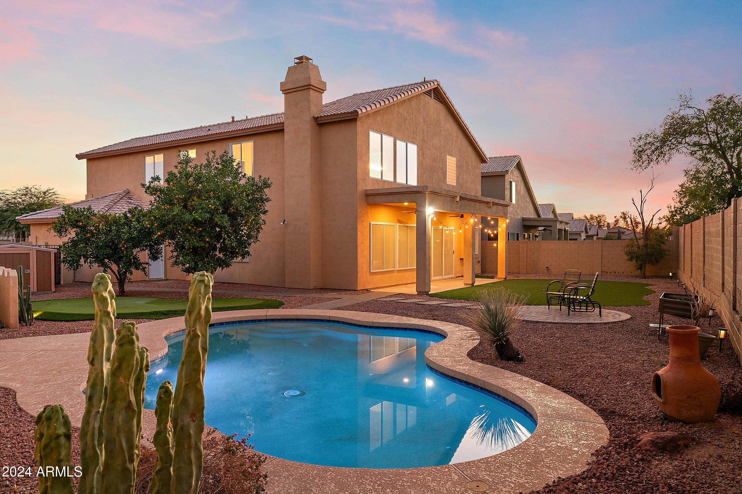4556 E MADRE DEL ORO Drive