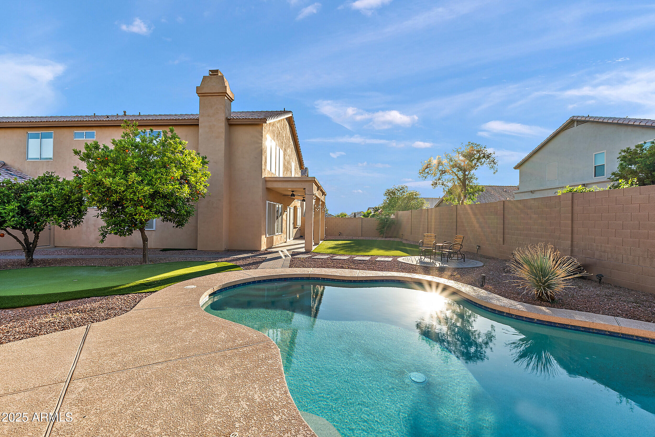 4556 E MADRE DEL ORO Drive