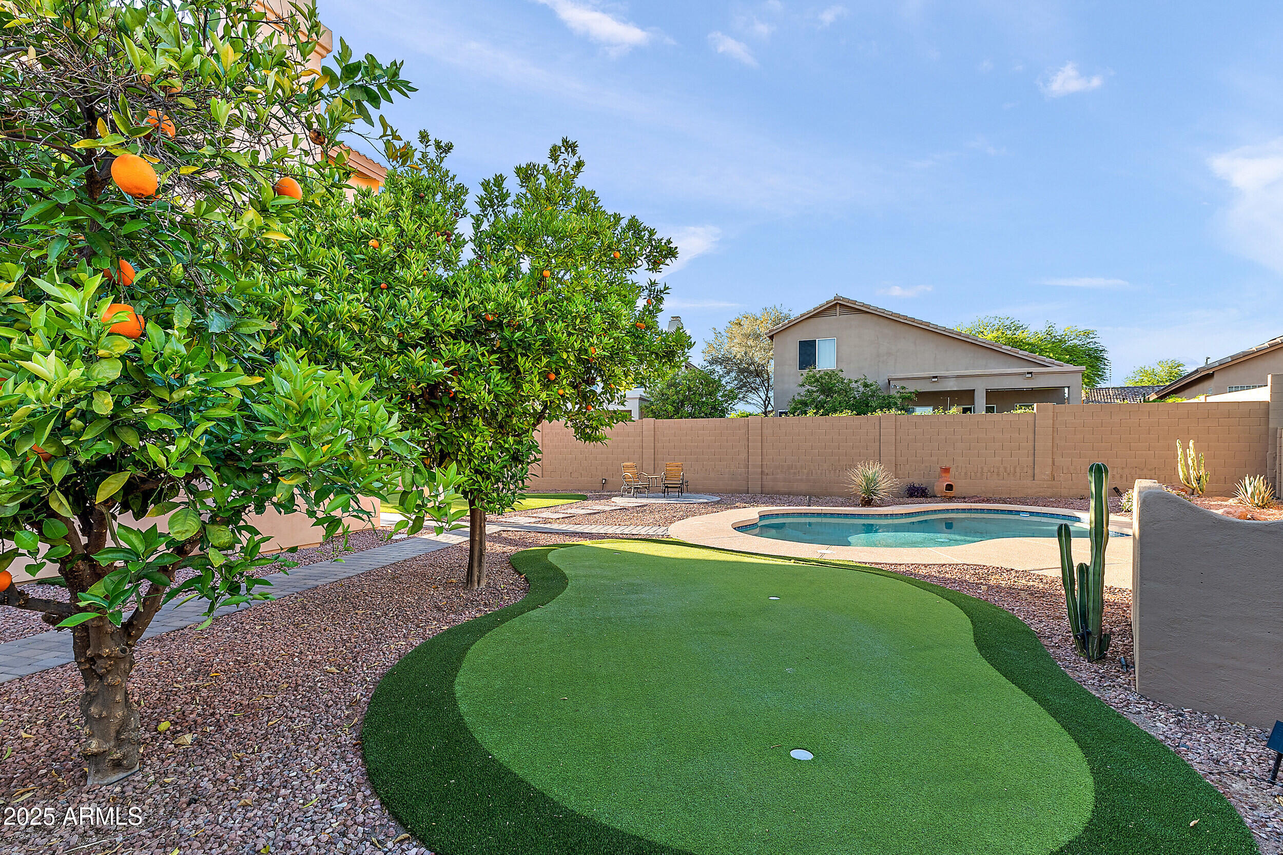 4556 E MADRE DEL ORO Drive