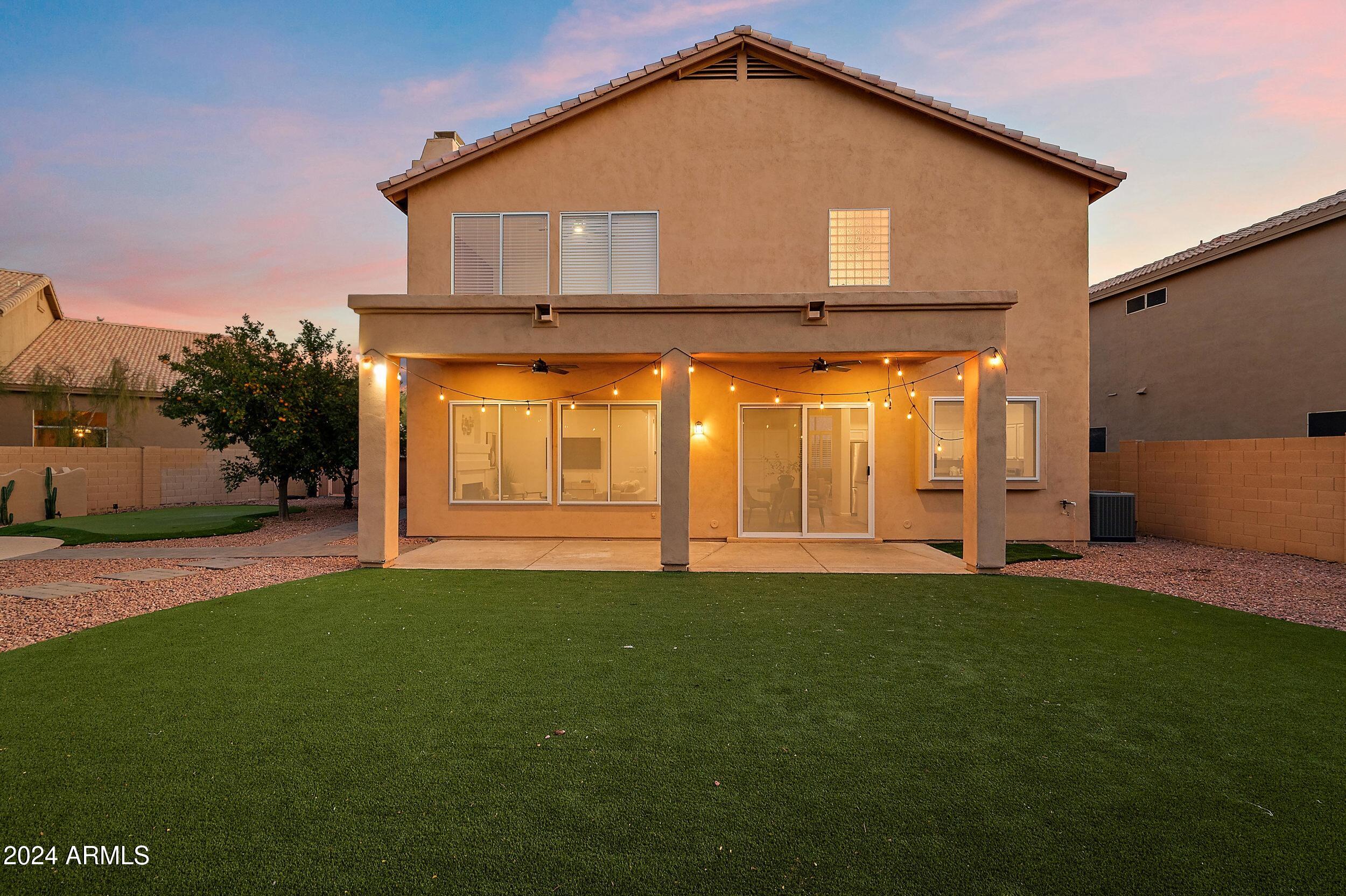 4556 E MADRE DEL ORO Drive