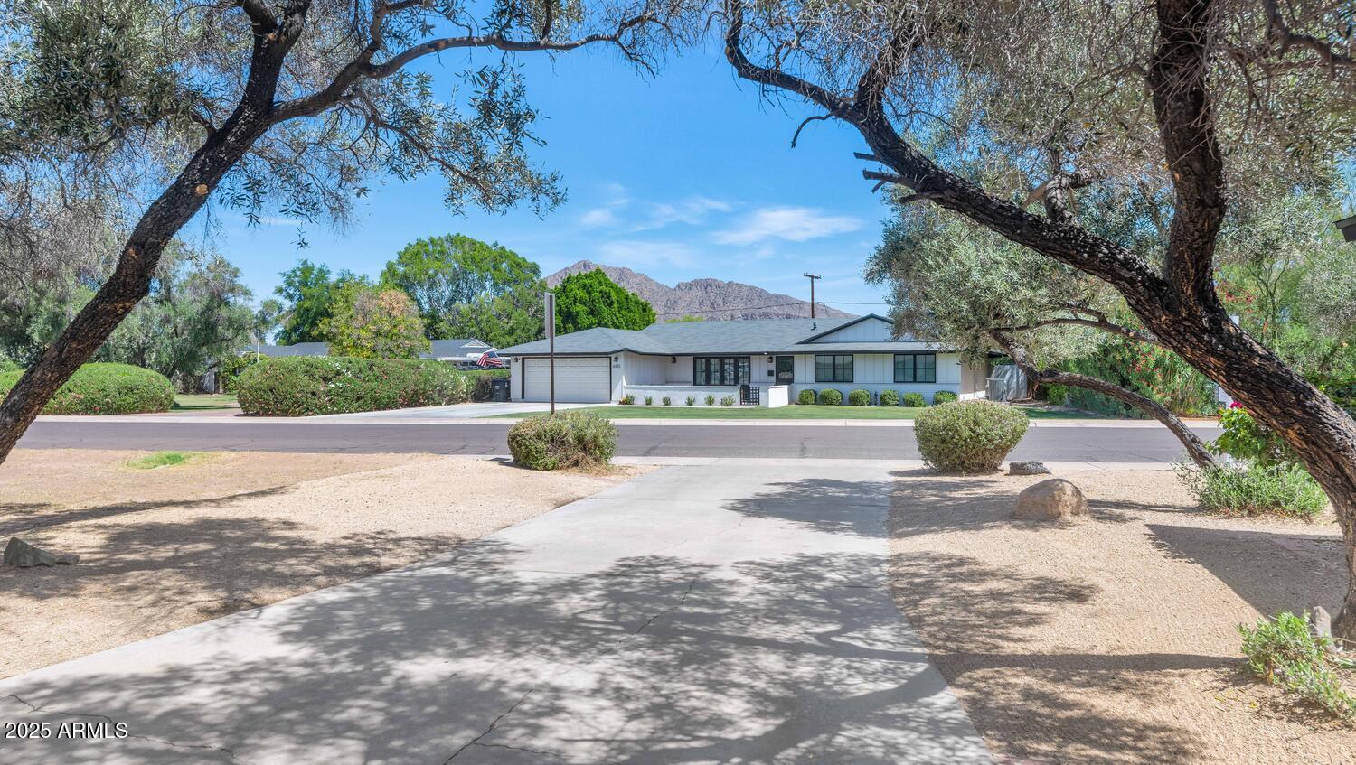 6207 E ROSE CIRCLE Drive