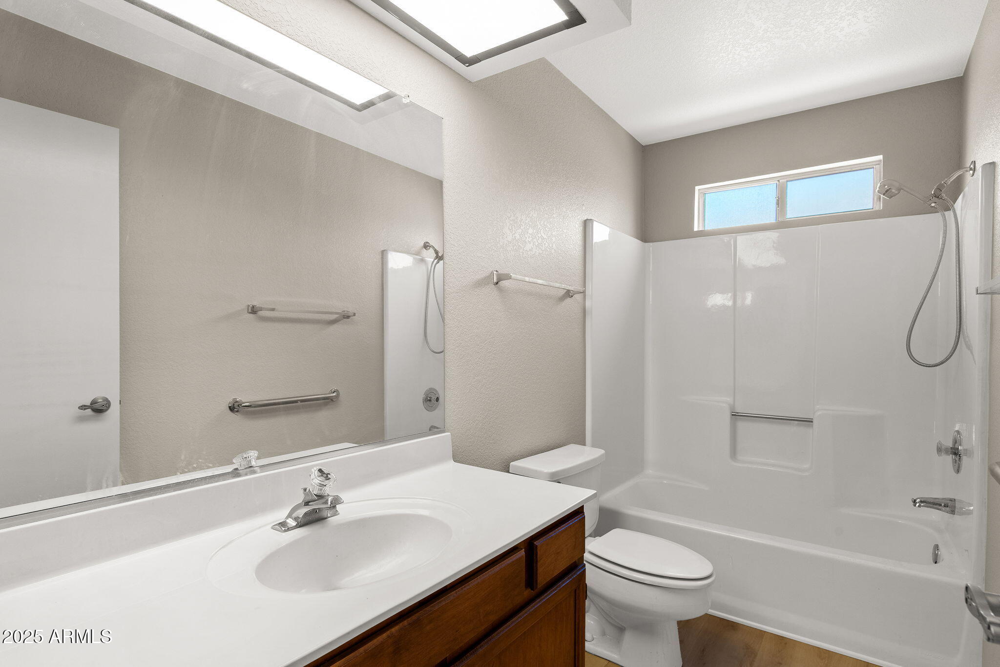 2005 LEISURE WORLD
