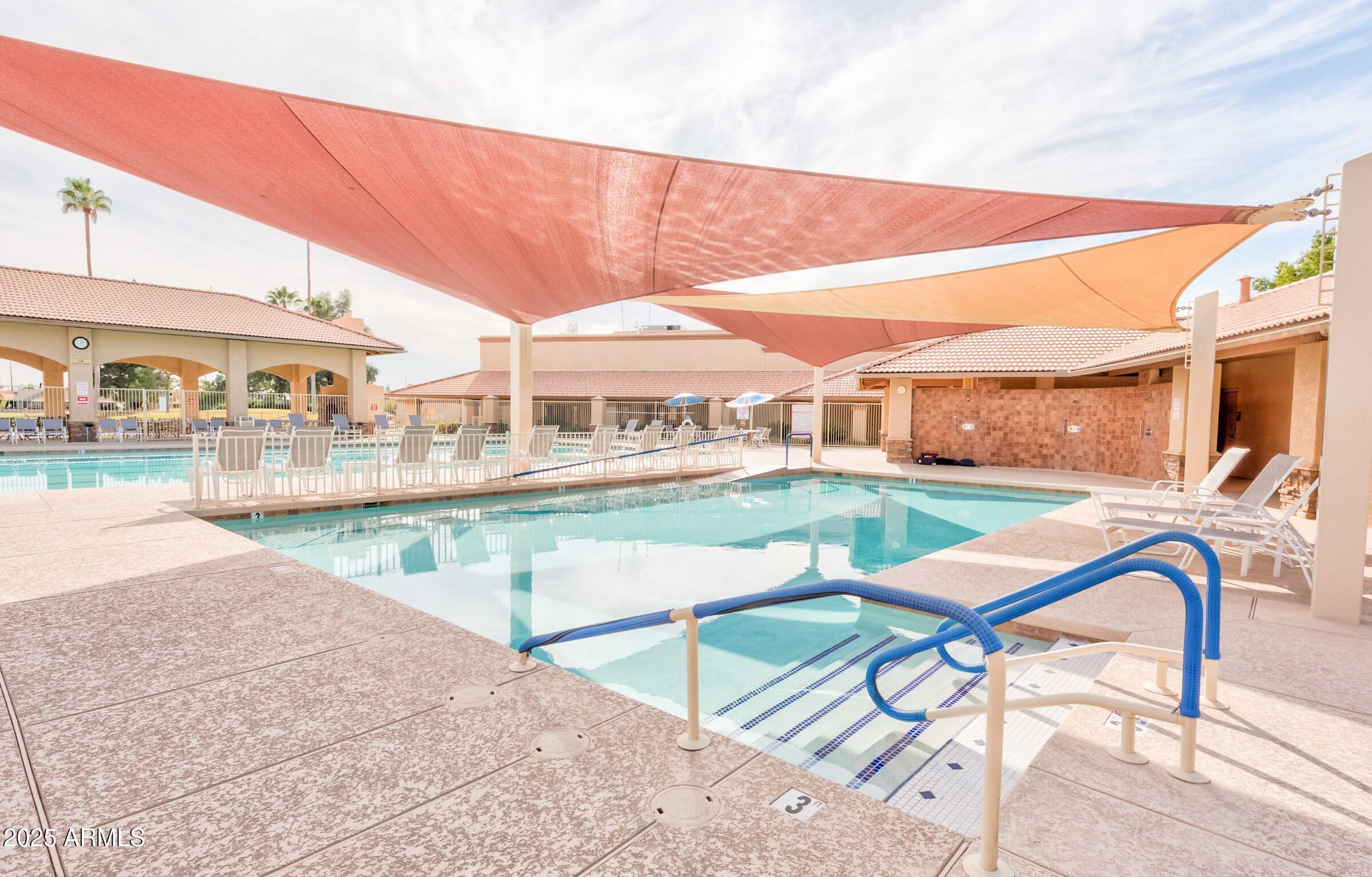 2005 LEISURE WORLD