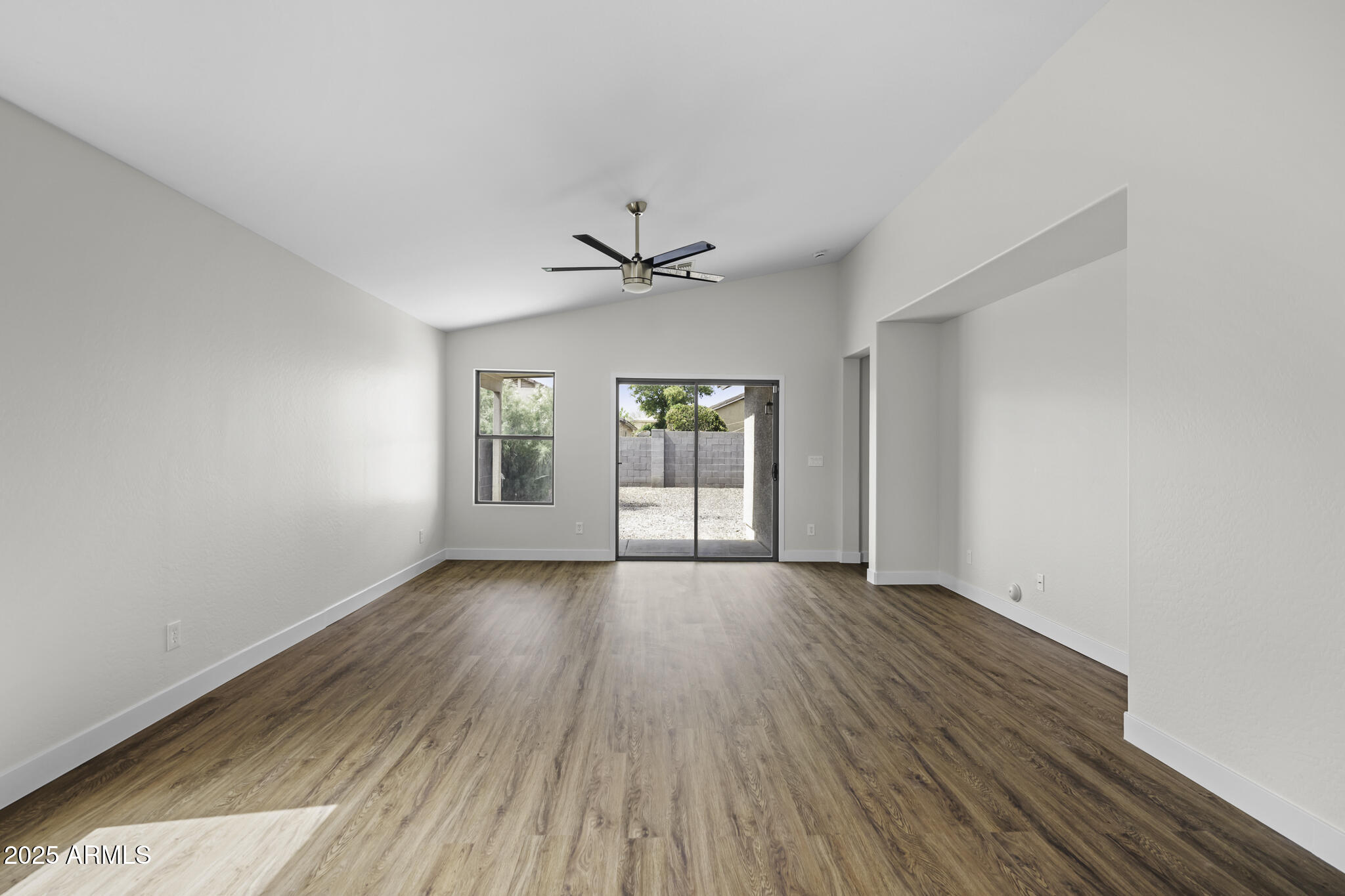 41839 W AVELLA Drive