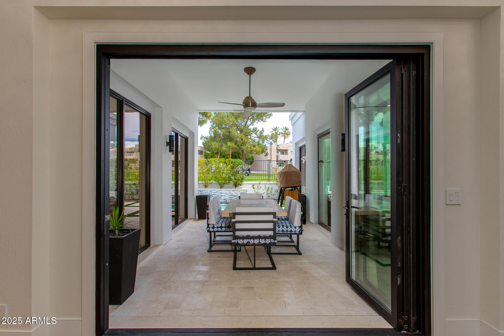 2737 E ARIZONA BILTMORE Circle, 8