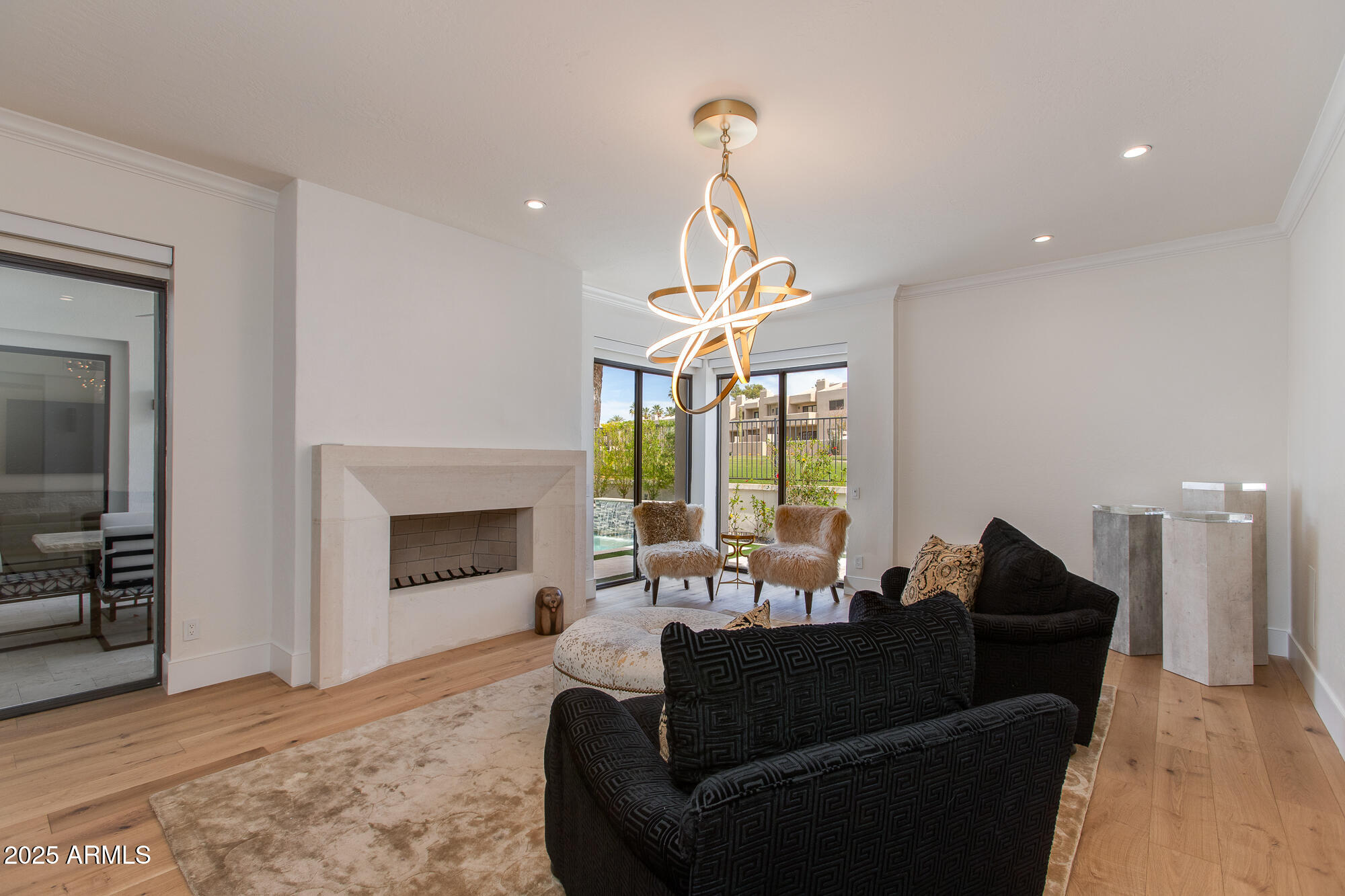 2737 E ARIZONA BILTMORE Circle, 8