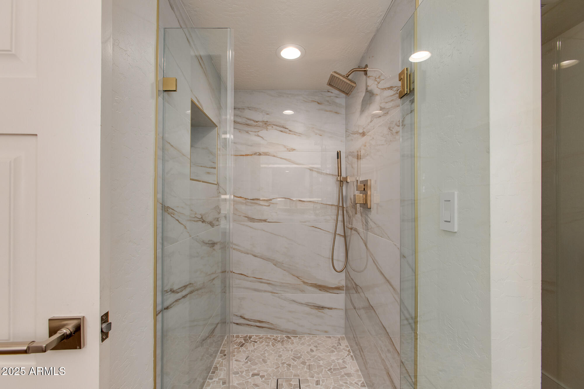 2737 E ARIZONA BILTMORE Circle, 8