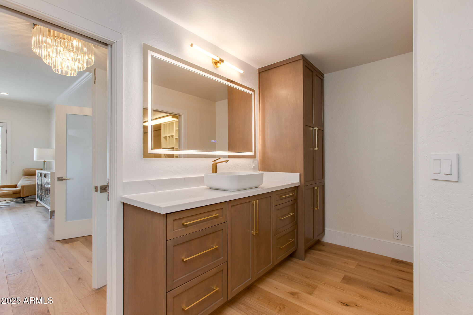 2737 E ARIZONA BILTMORE Circle, 8