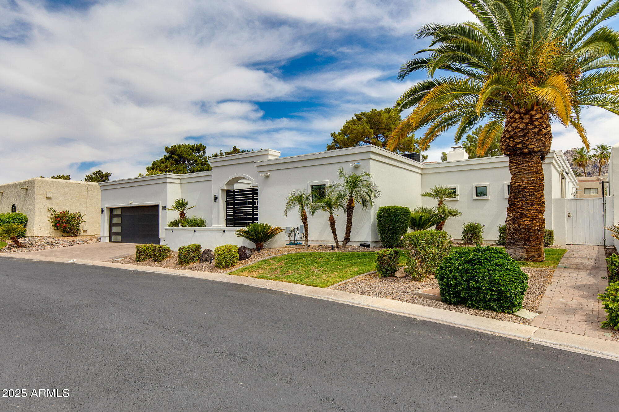 2737 E ARIZONA BILTMORE Circle, 8