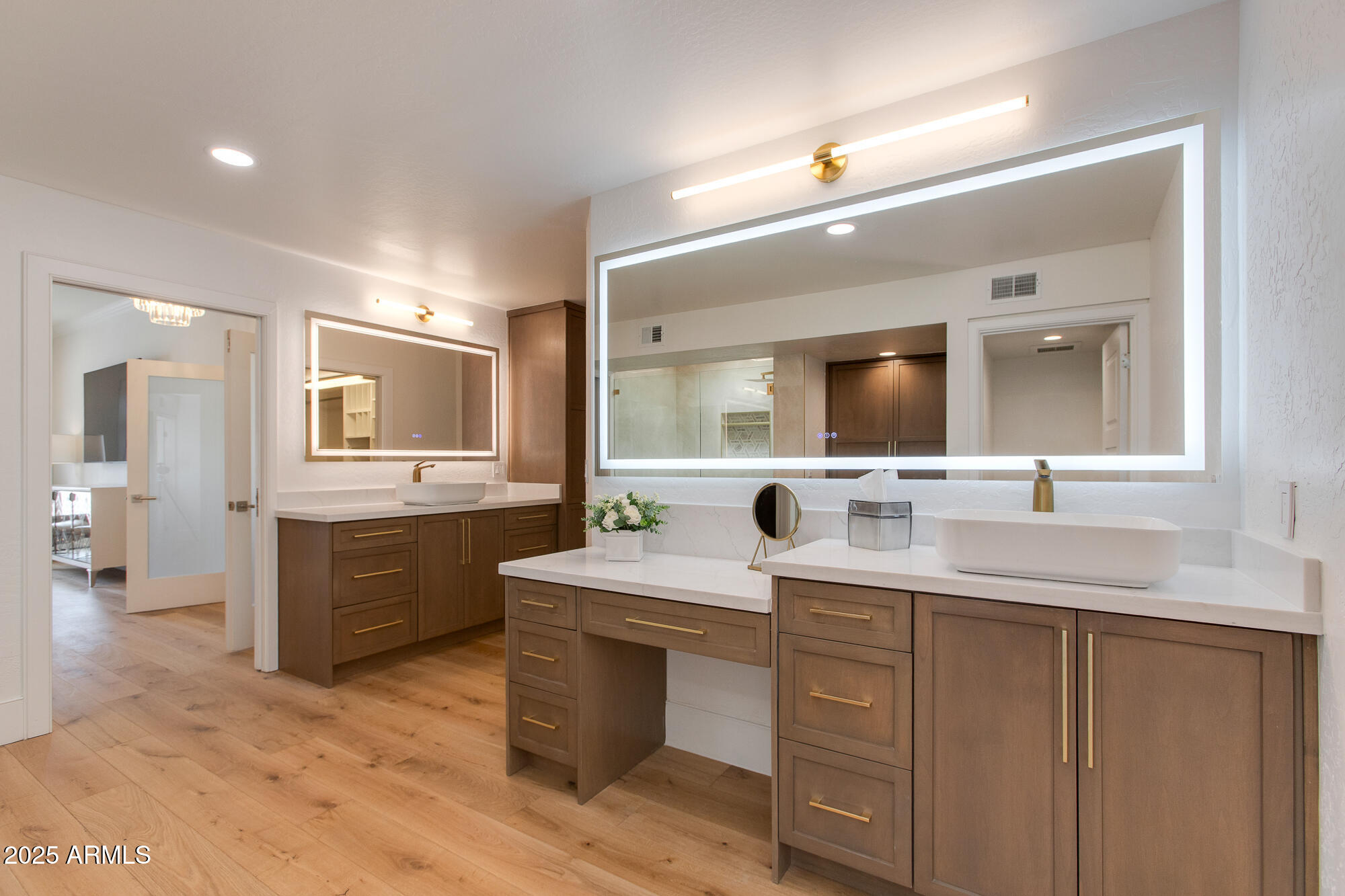 2737 E ARIZONA BILTMORE Circle, 8