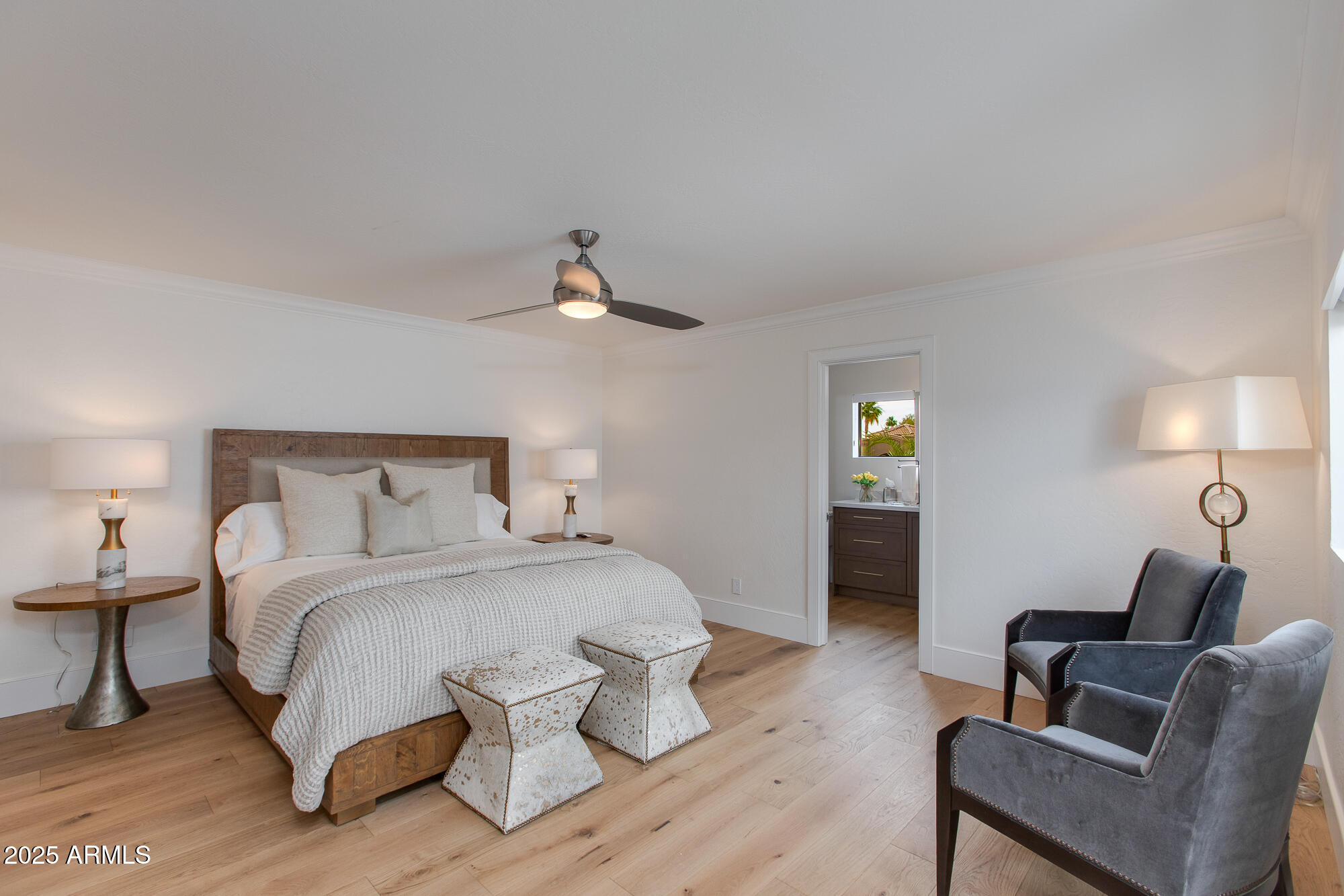 2737 E ARIZONA BILTMORE Circle, 8
