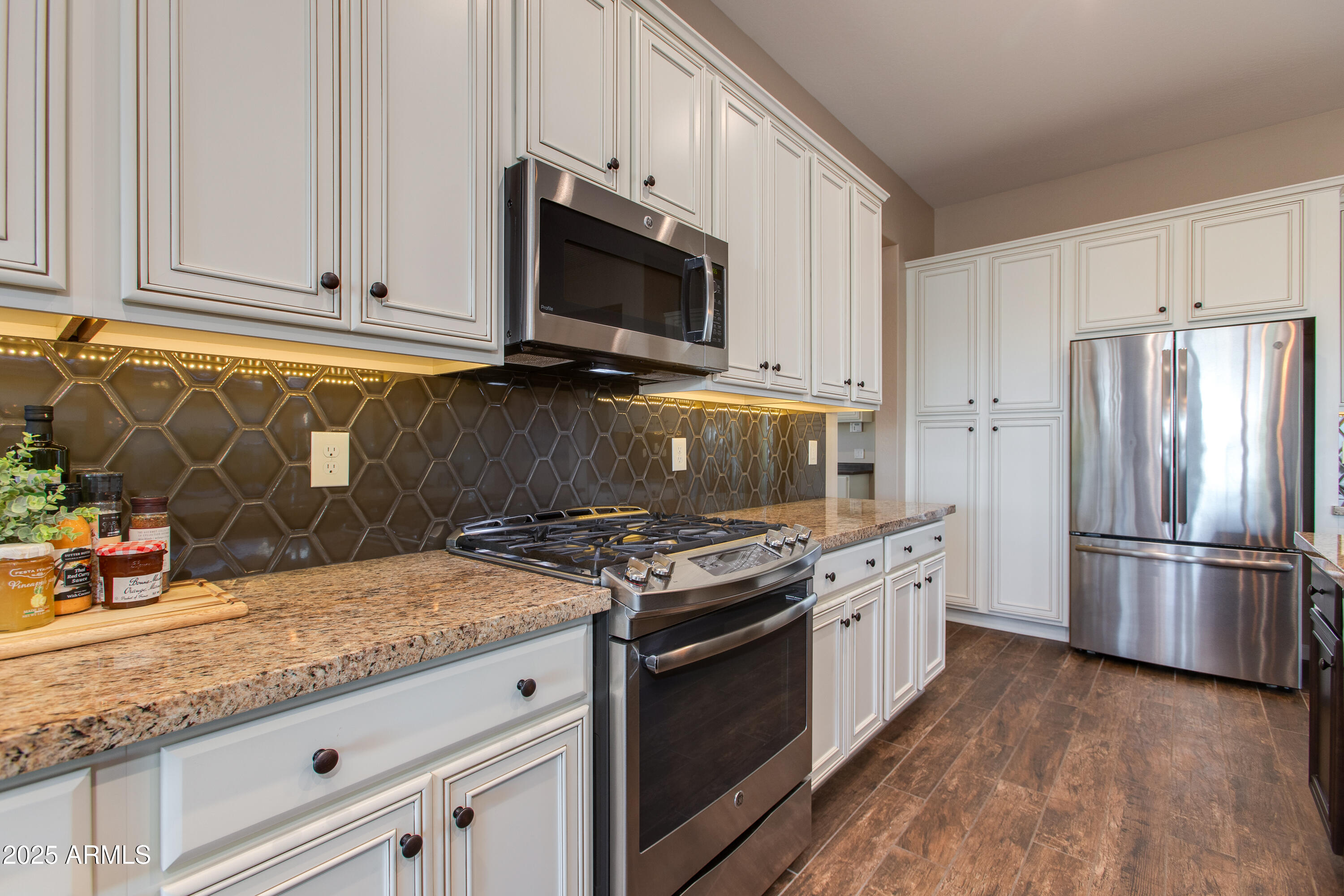 3675 GOLD RIDGE Road