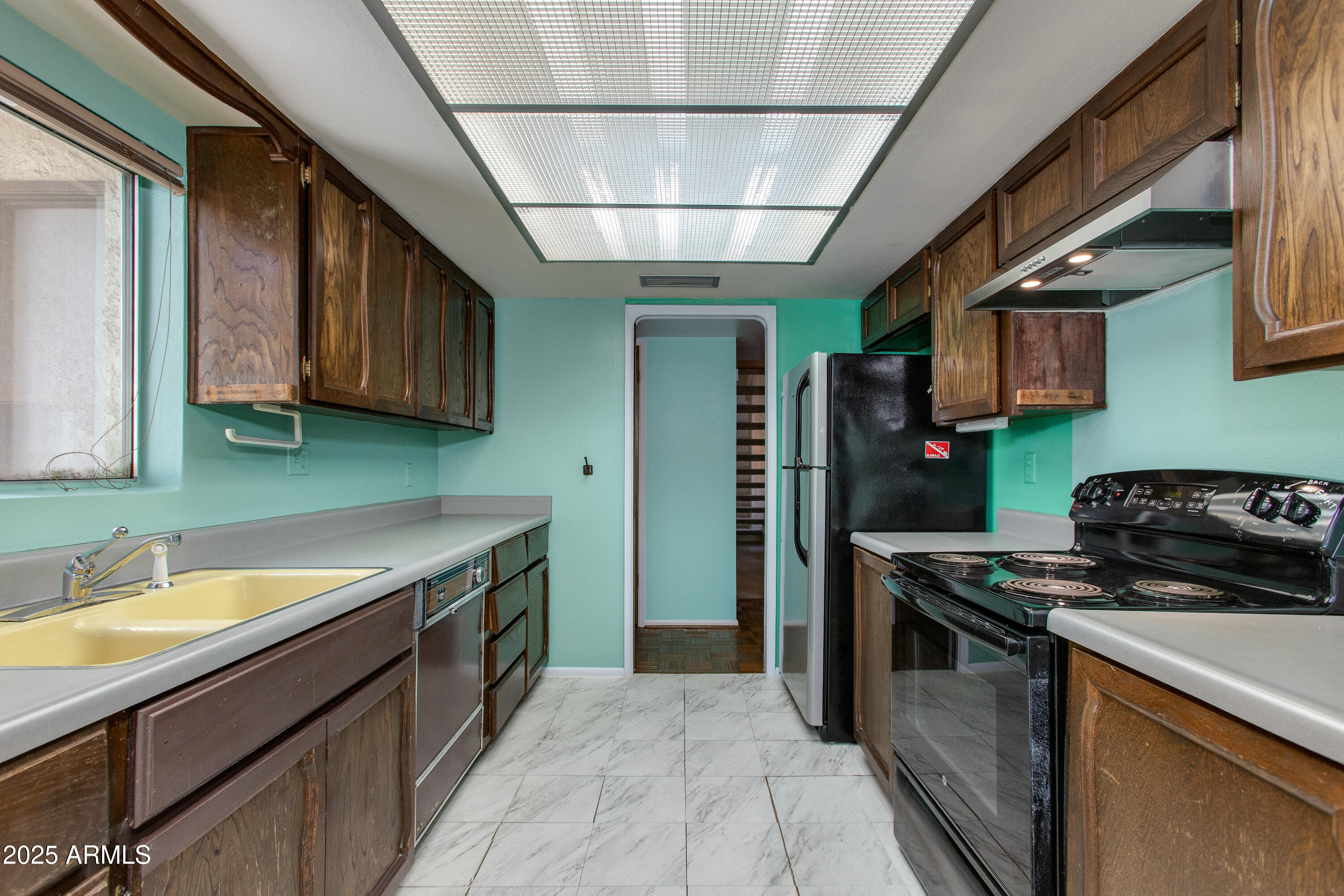 6 E Manzanita Drive