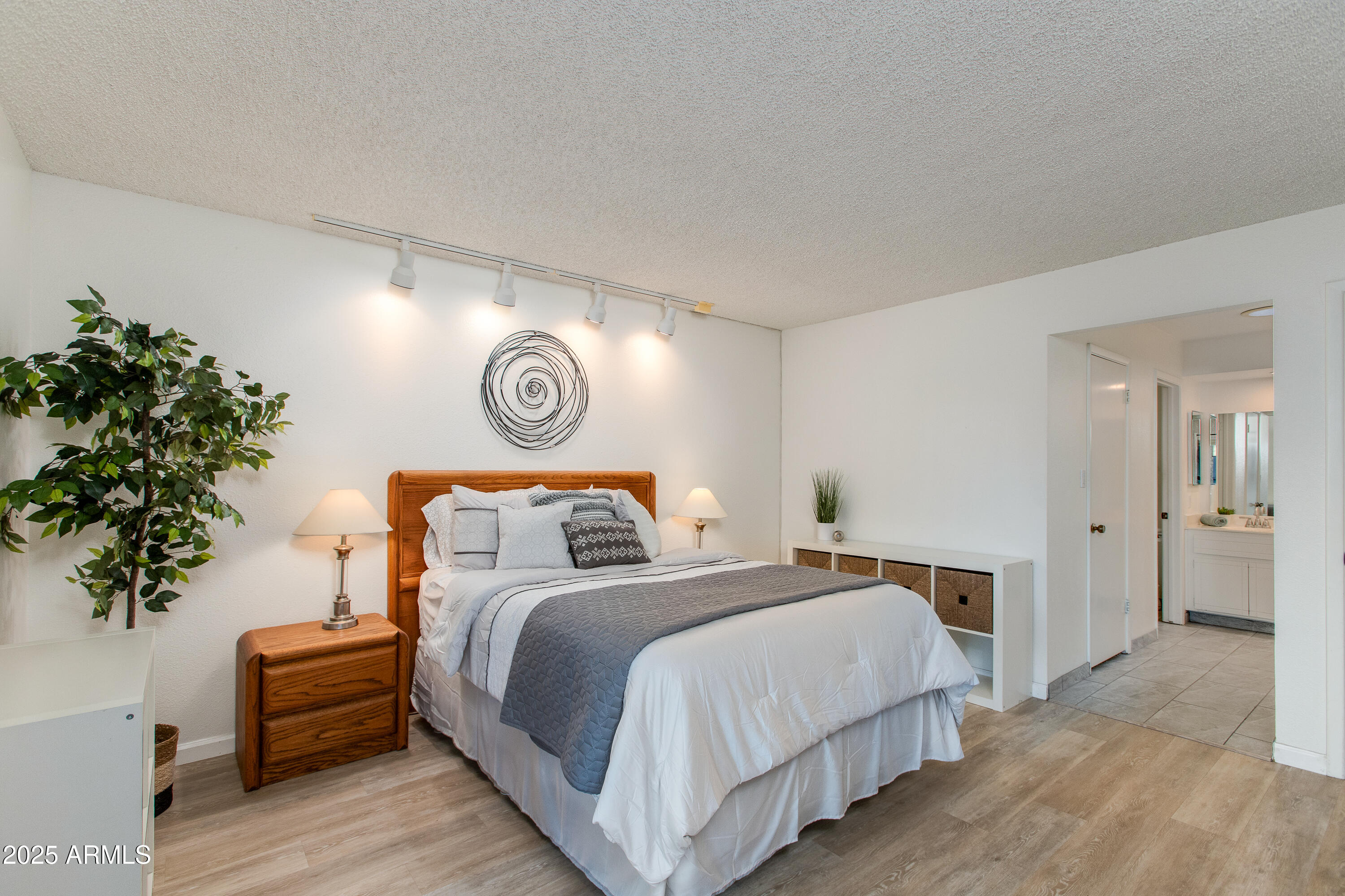 446 S 77TH Street
