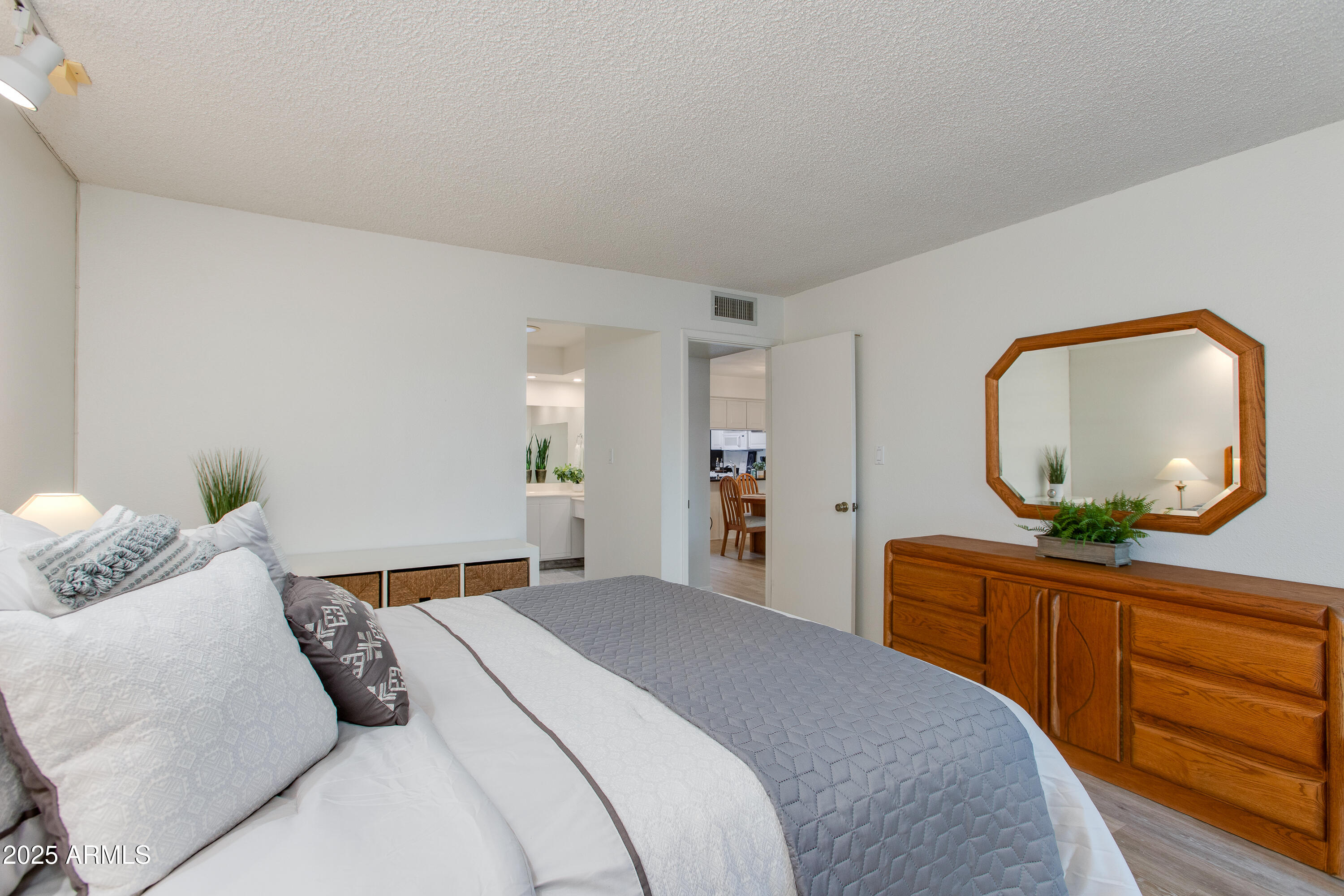 446 S 77TH Street