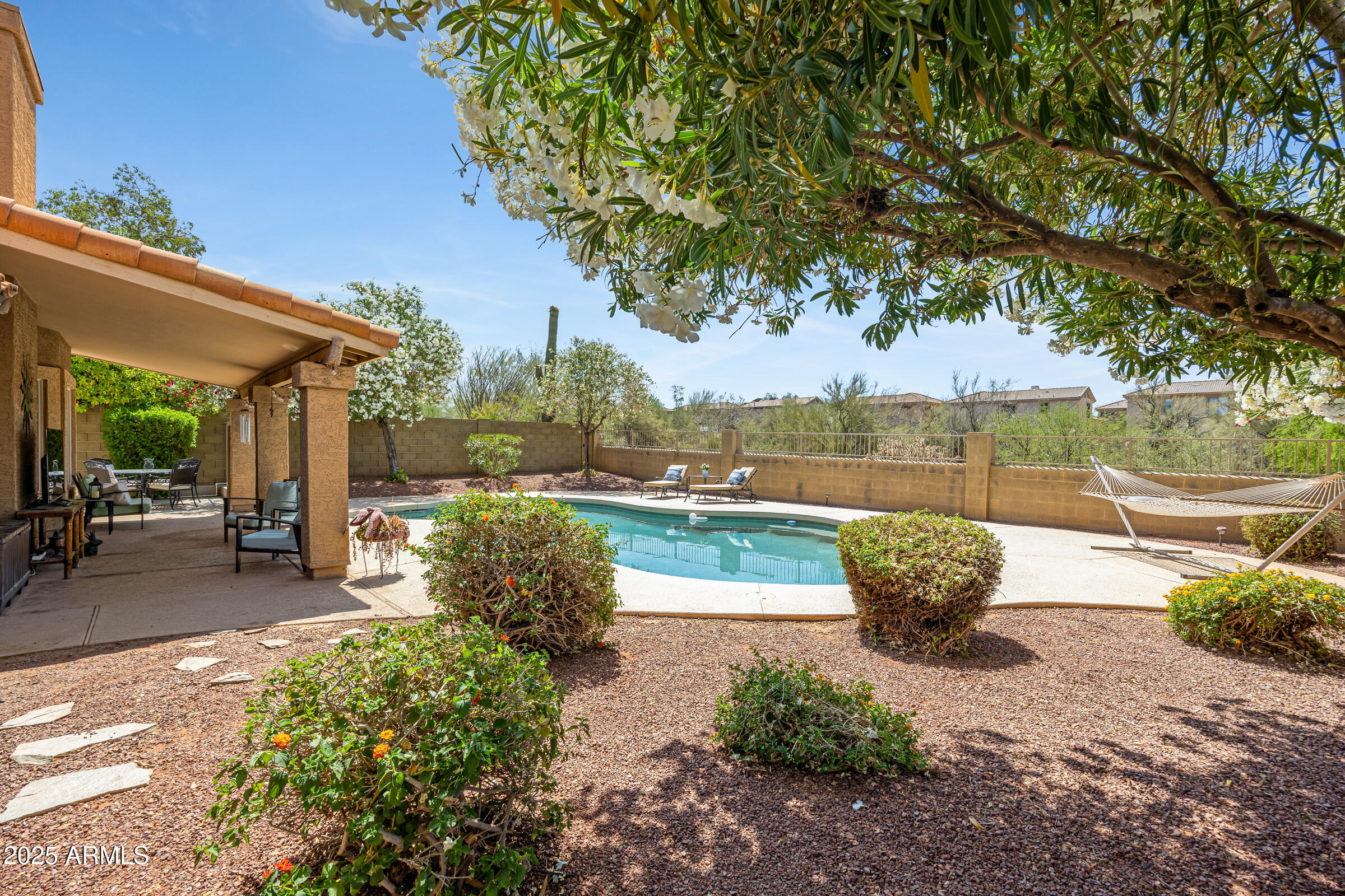 4131 E CASCALOTE Drive