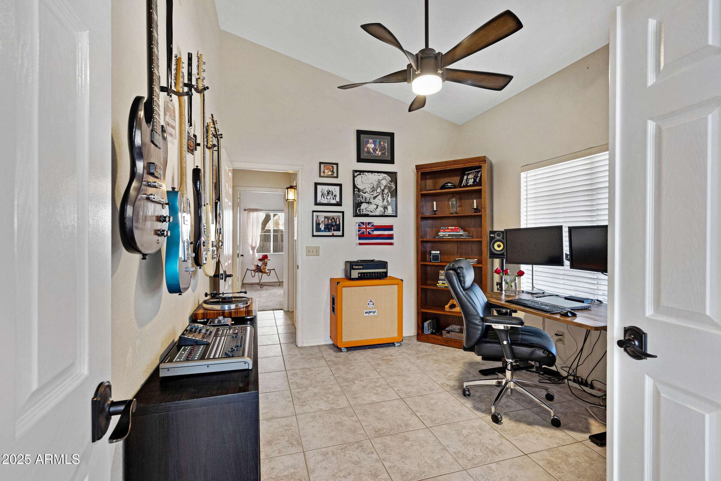 4131 E CASCALOTE Drive