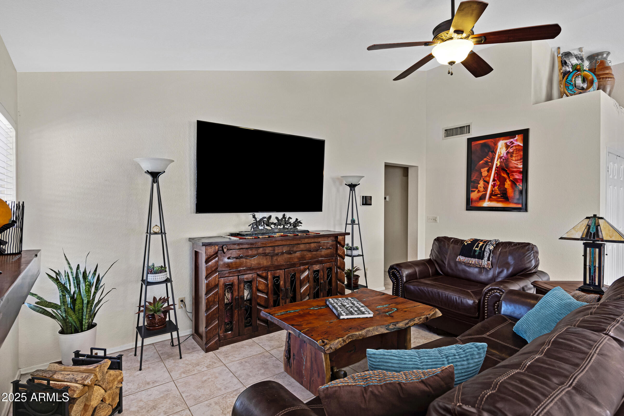 4131 E CASCALOTE Drive