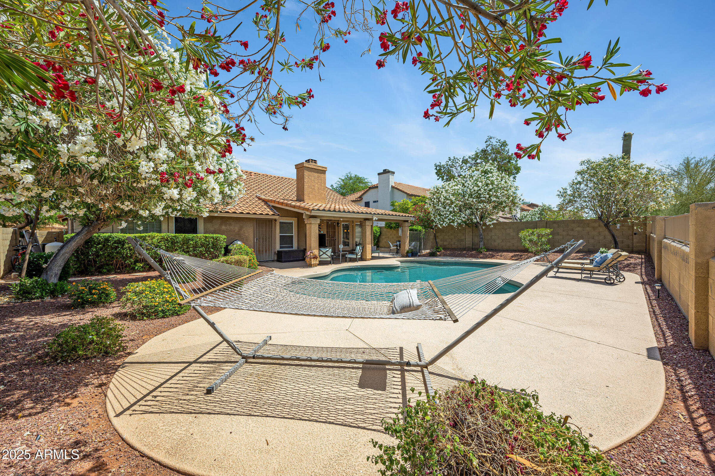 4131 E CASCALOTE Drive