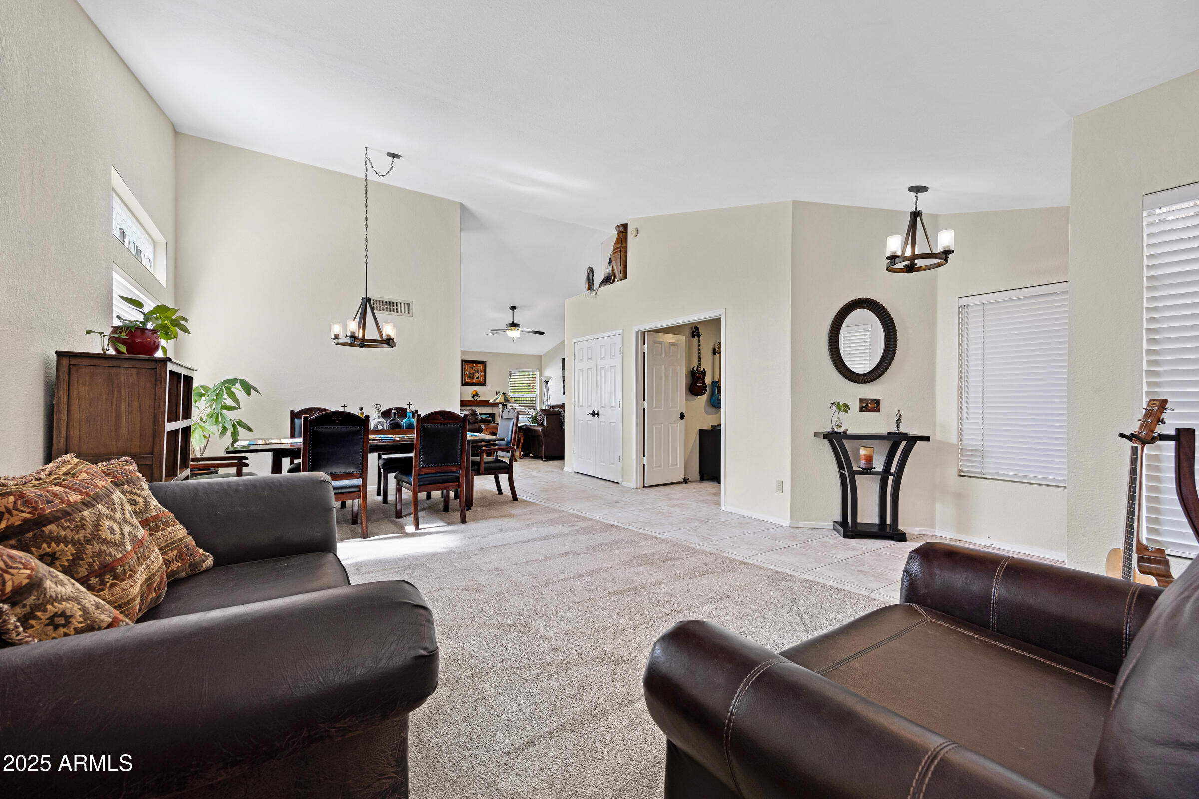 4131 E CASCALOTE Drive