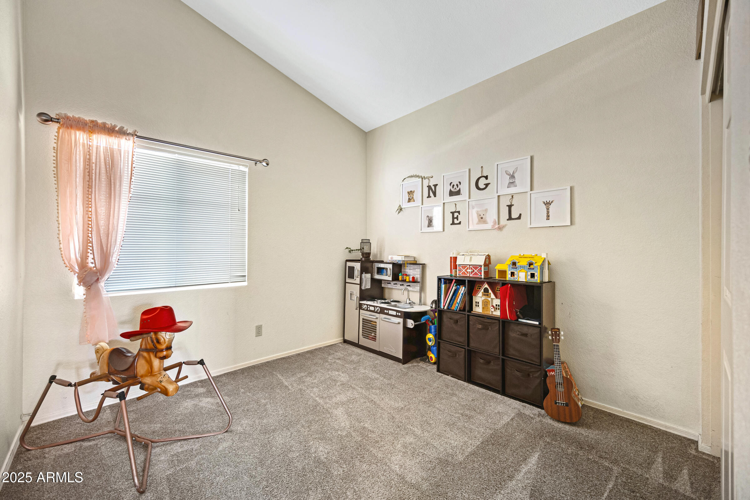 4131 E CASCALOTE Drive