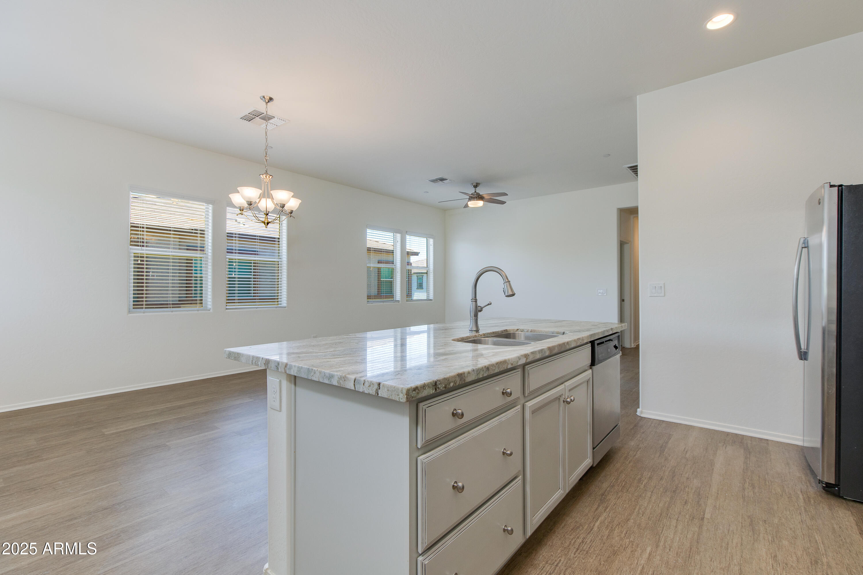 14870 W ENCANTO Boulevard, 2006