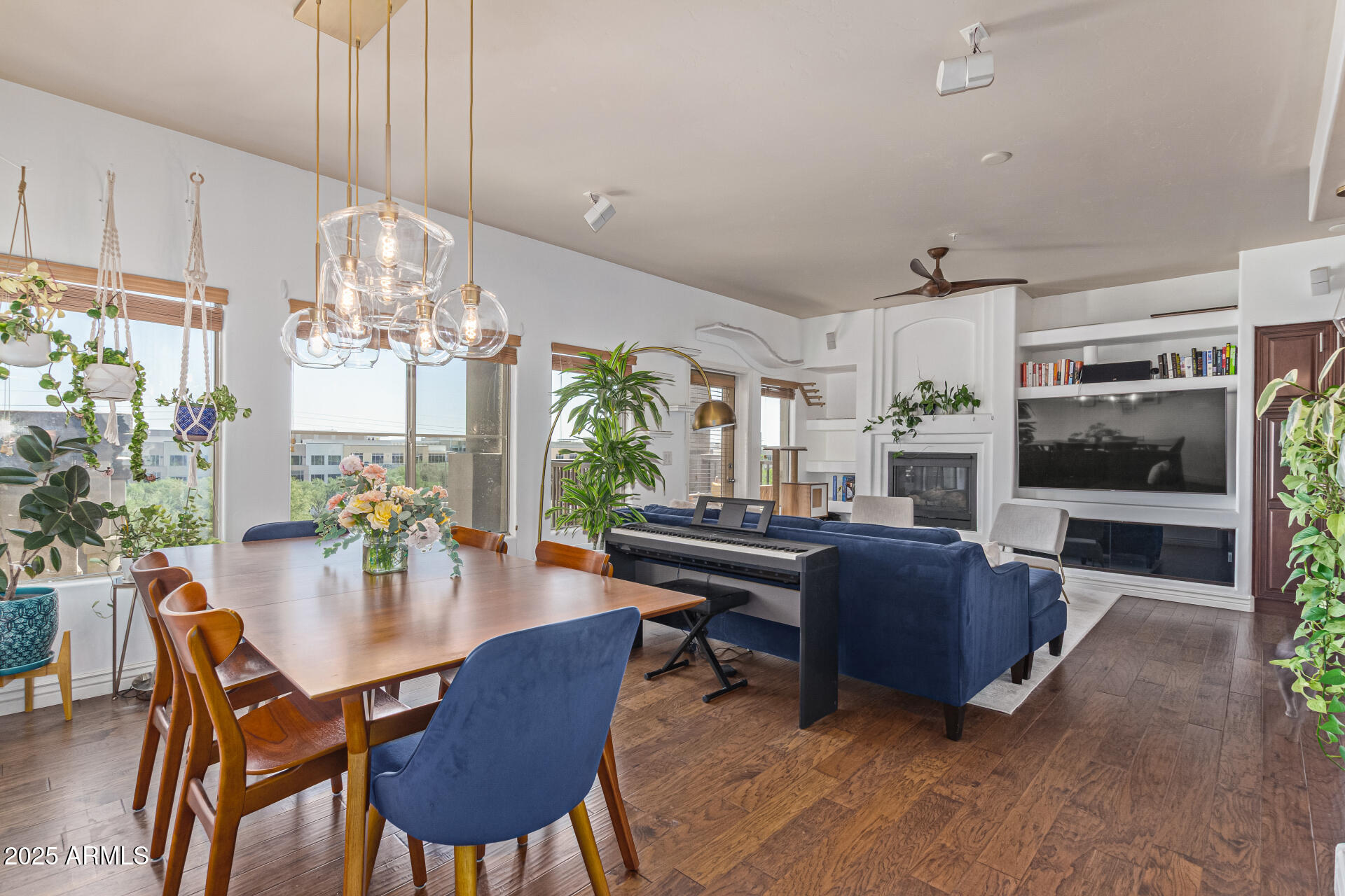 5450 E DEER VALLEY Drive, 4016