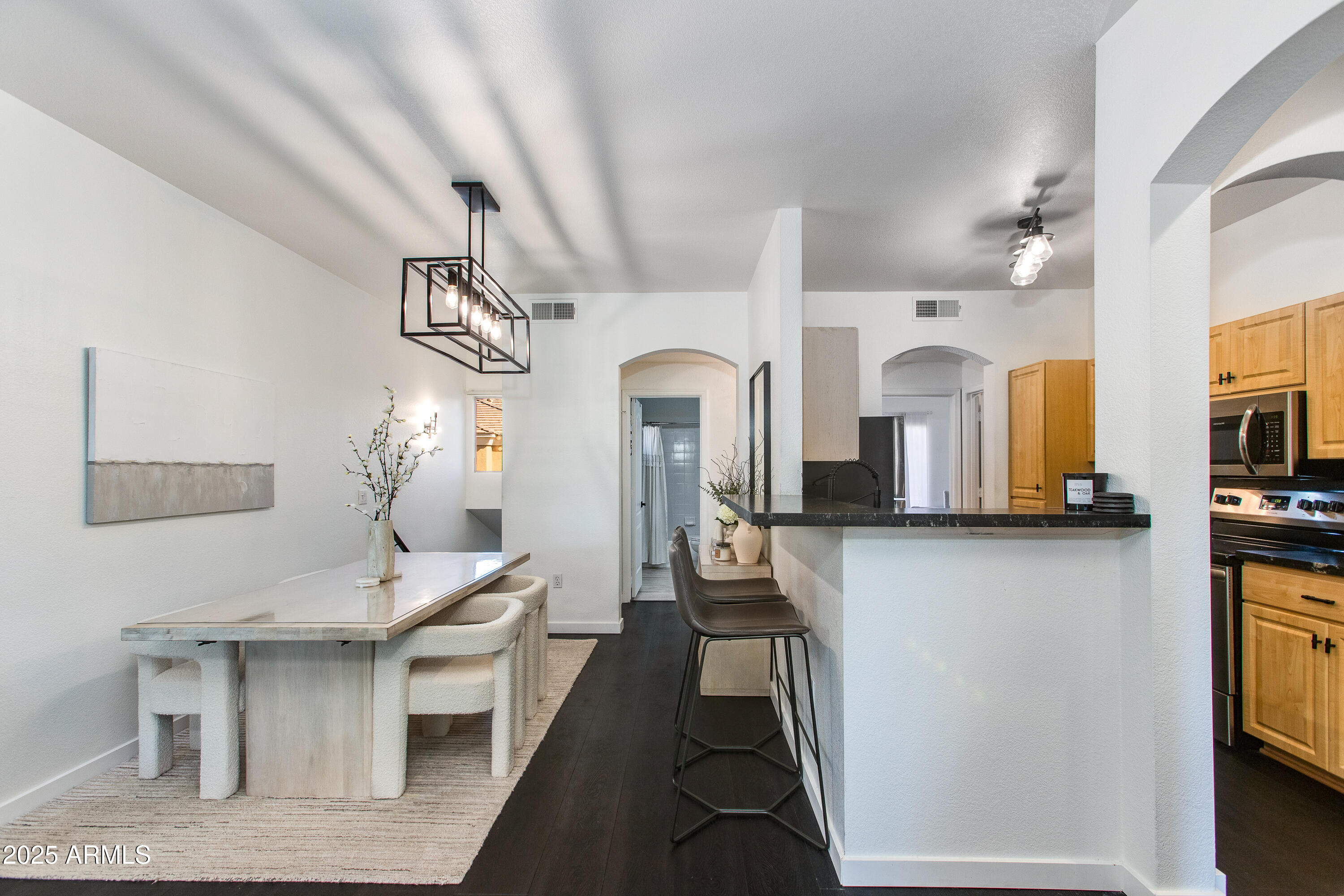 1411 E ORANGEWOOD Avenue, 237