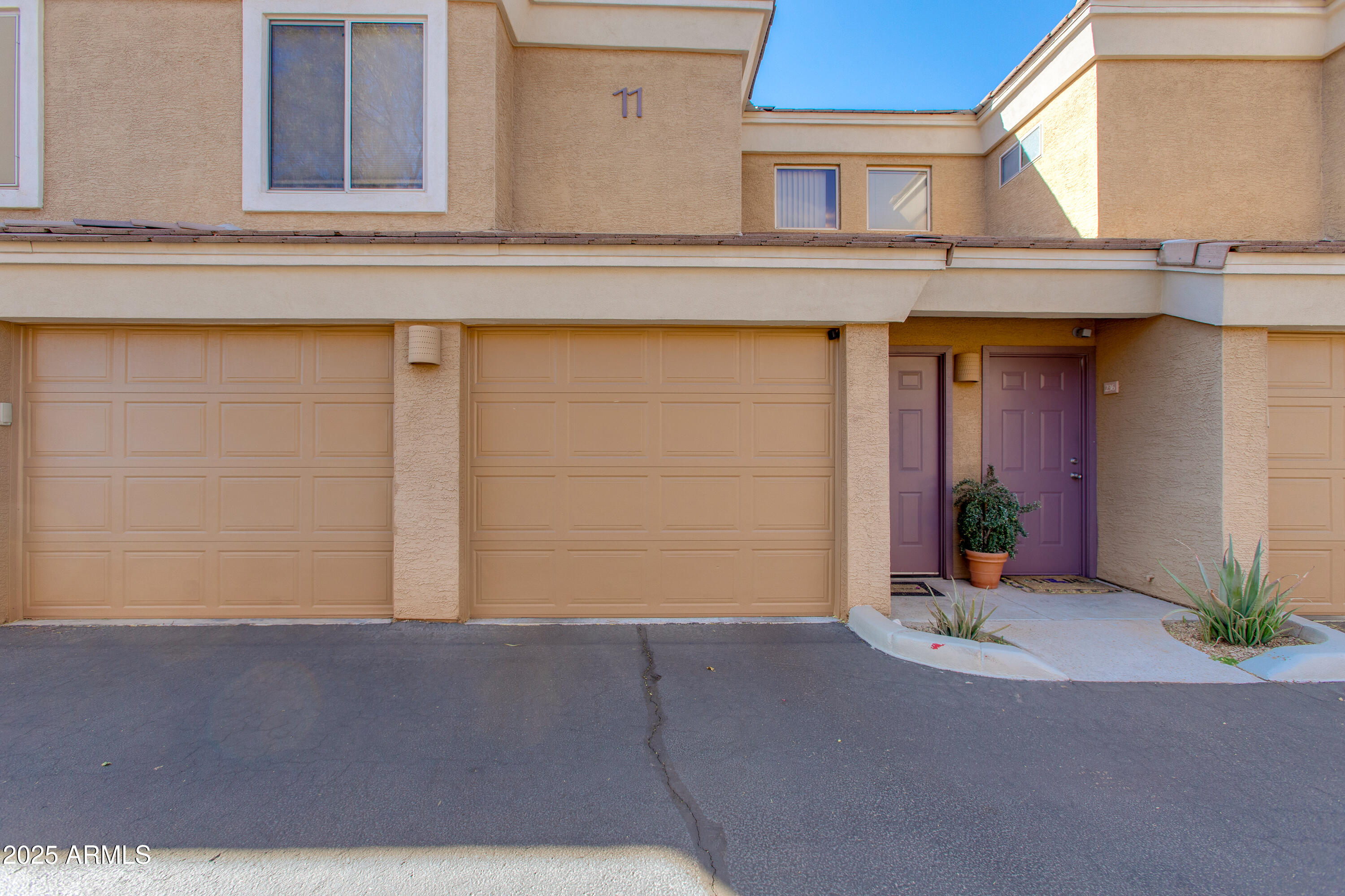 1411 E ORANGEWOOD Avenue, 237