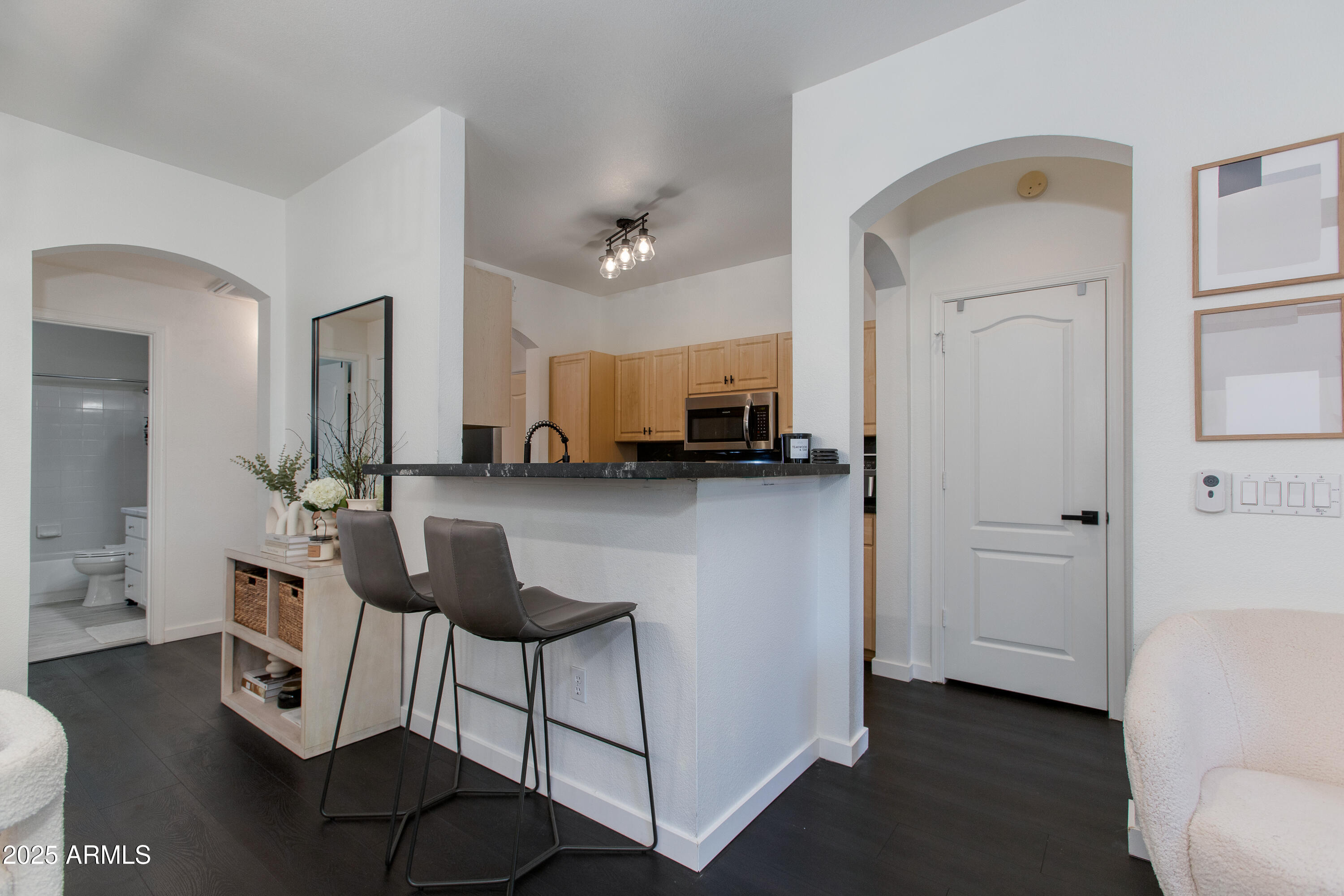 1411 E ORANGEWOOD Avenue, 237